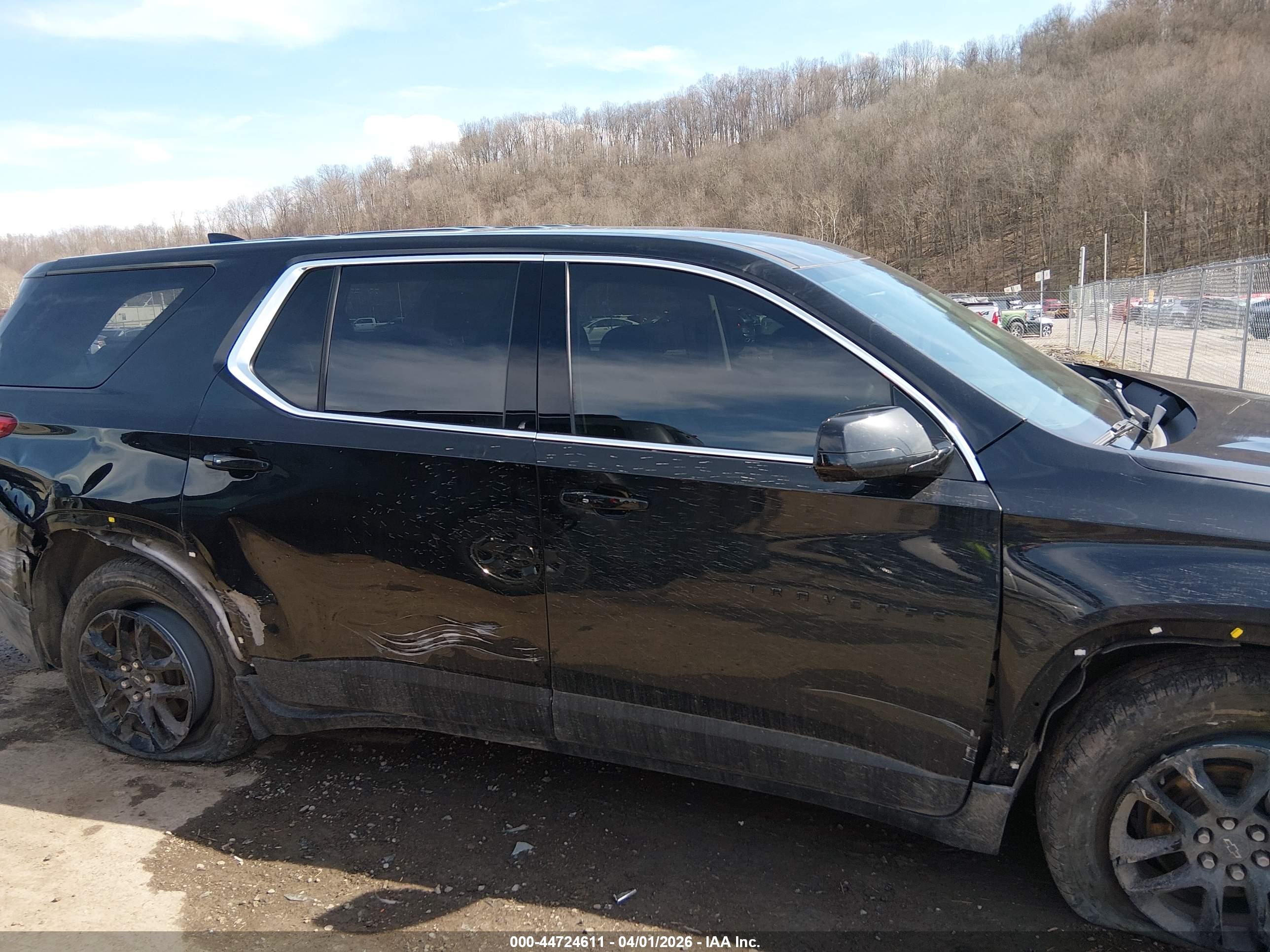 CHEVROLET TRAVERSE image 6