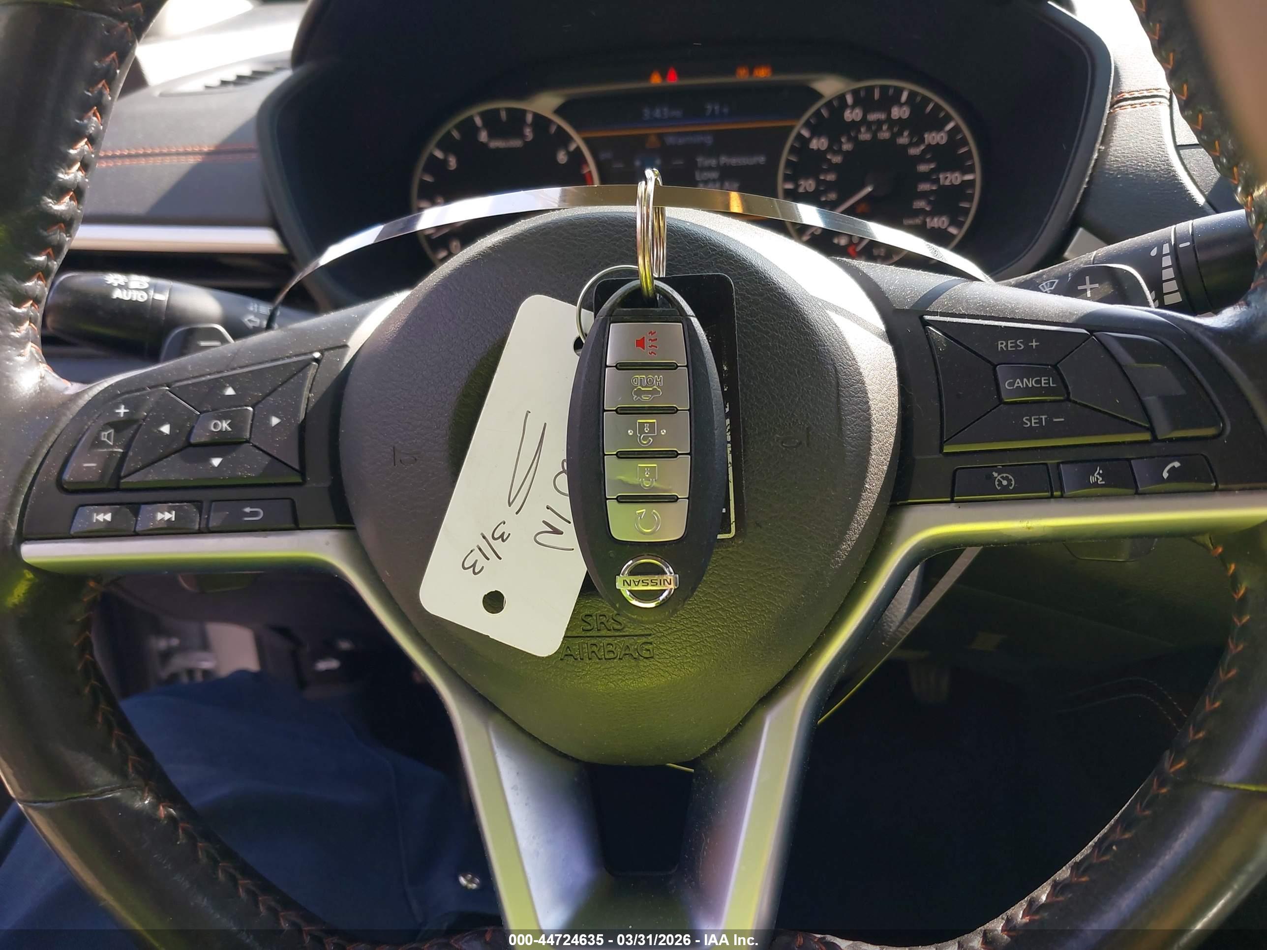 NISSAN ALTIMA image 11