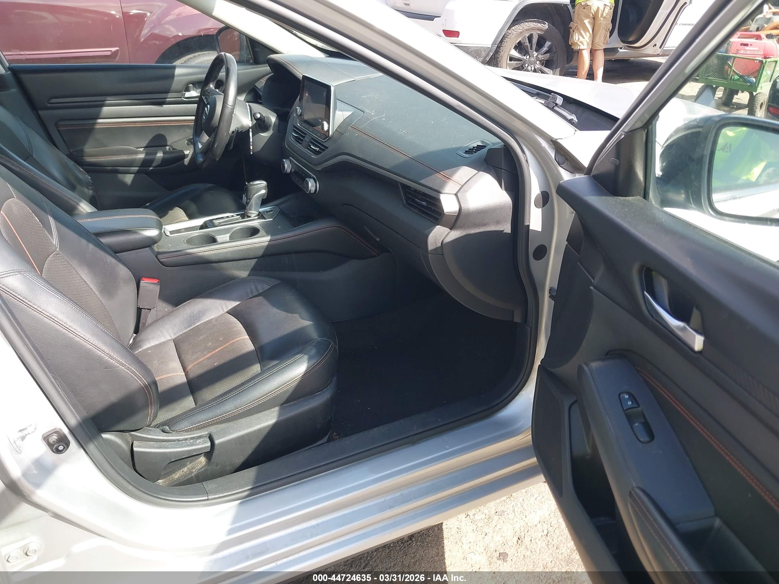 NISSAN ALTIMA image 5