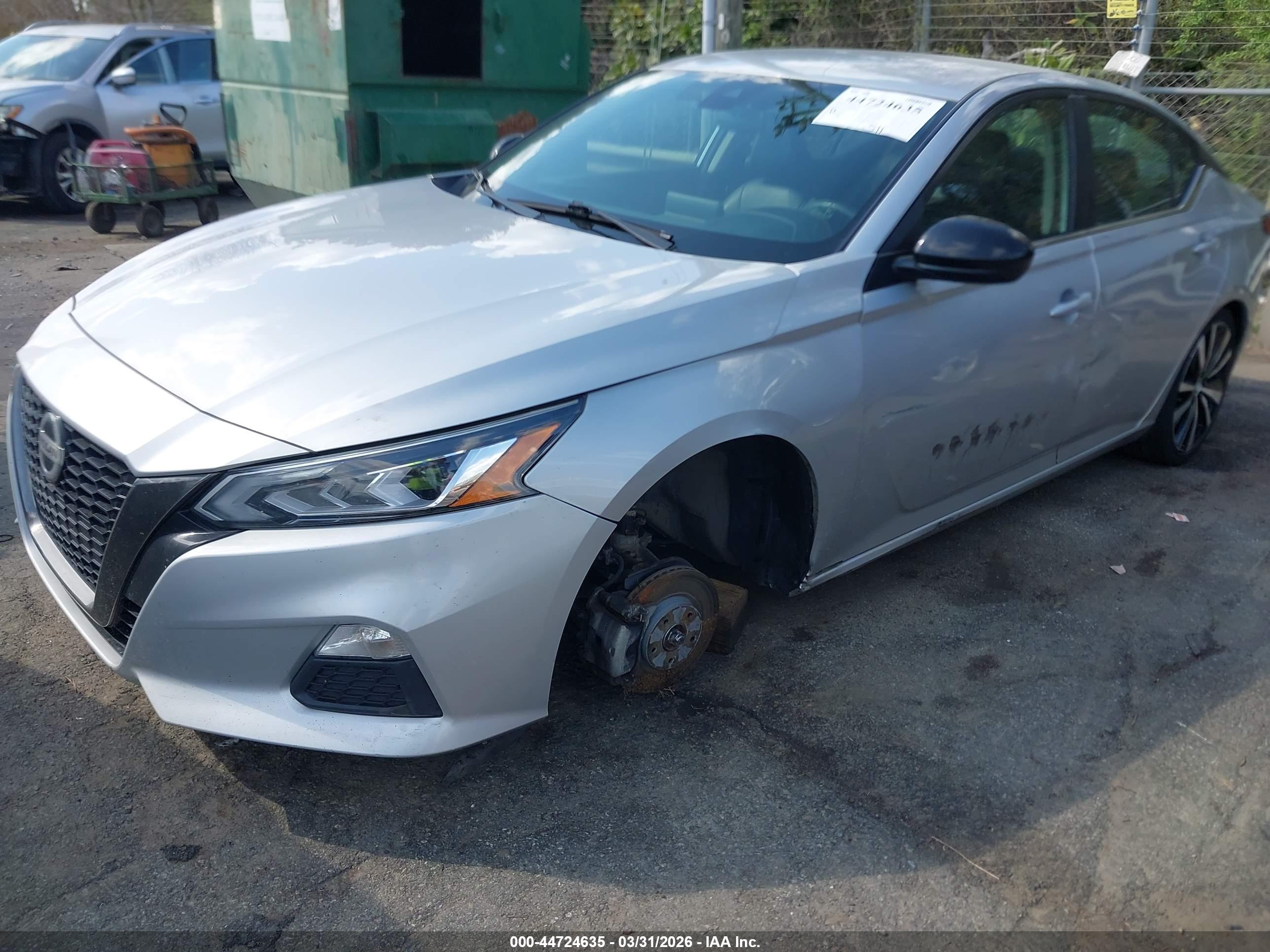 NISSAN ALTIMA image 6