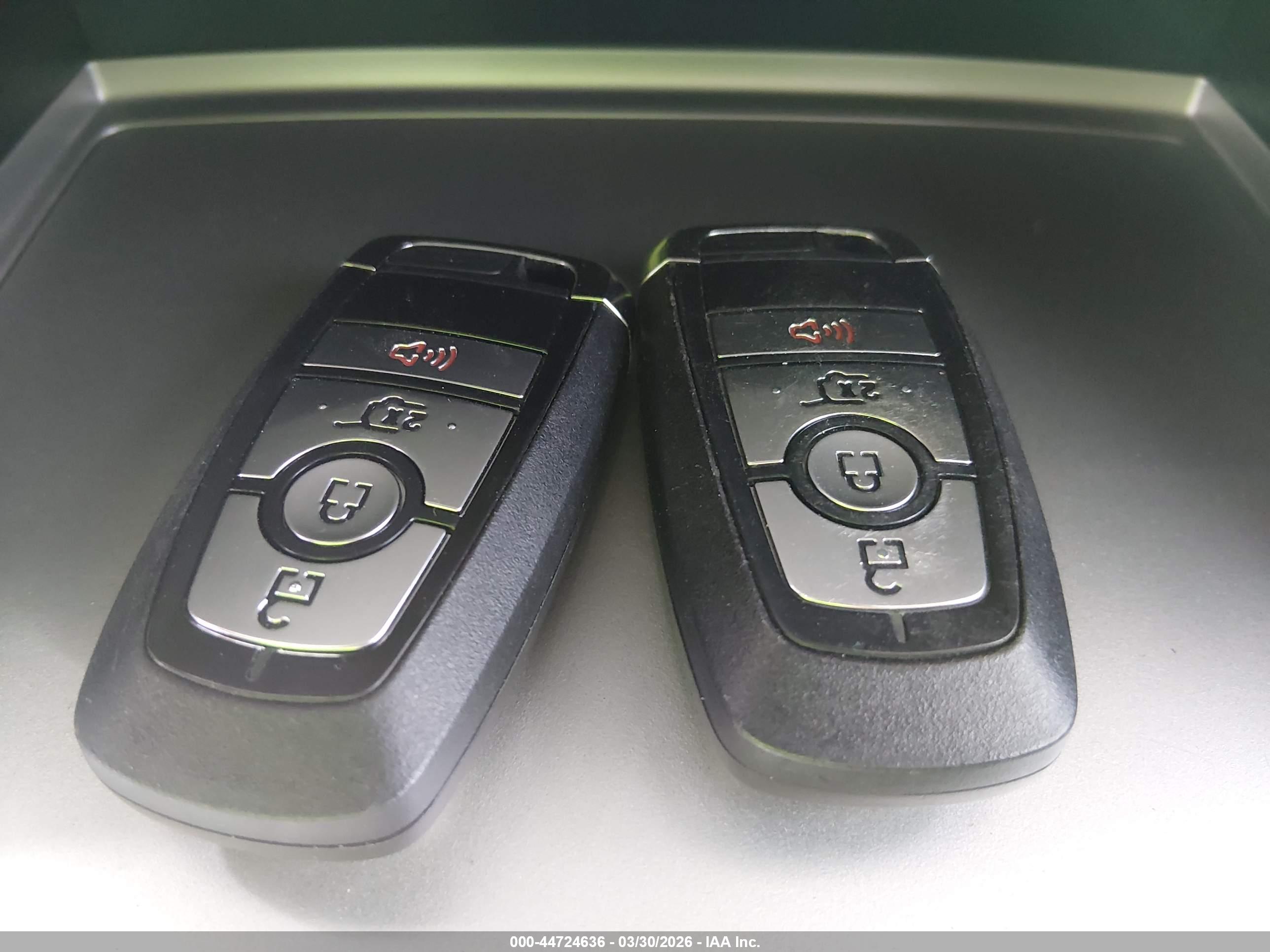 FORD EXPLORER image 11