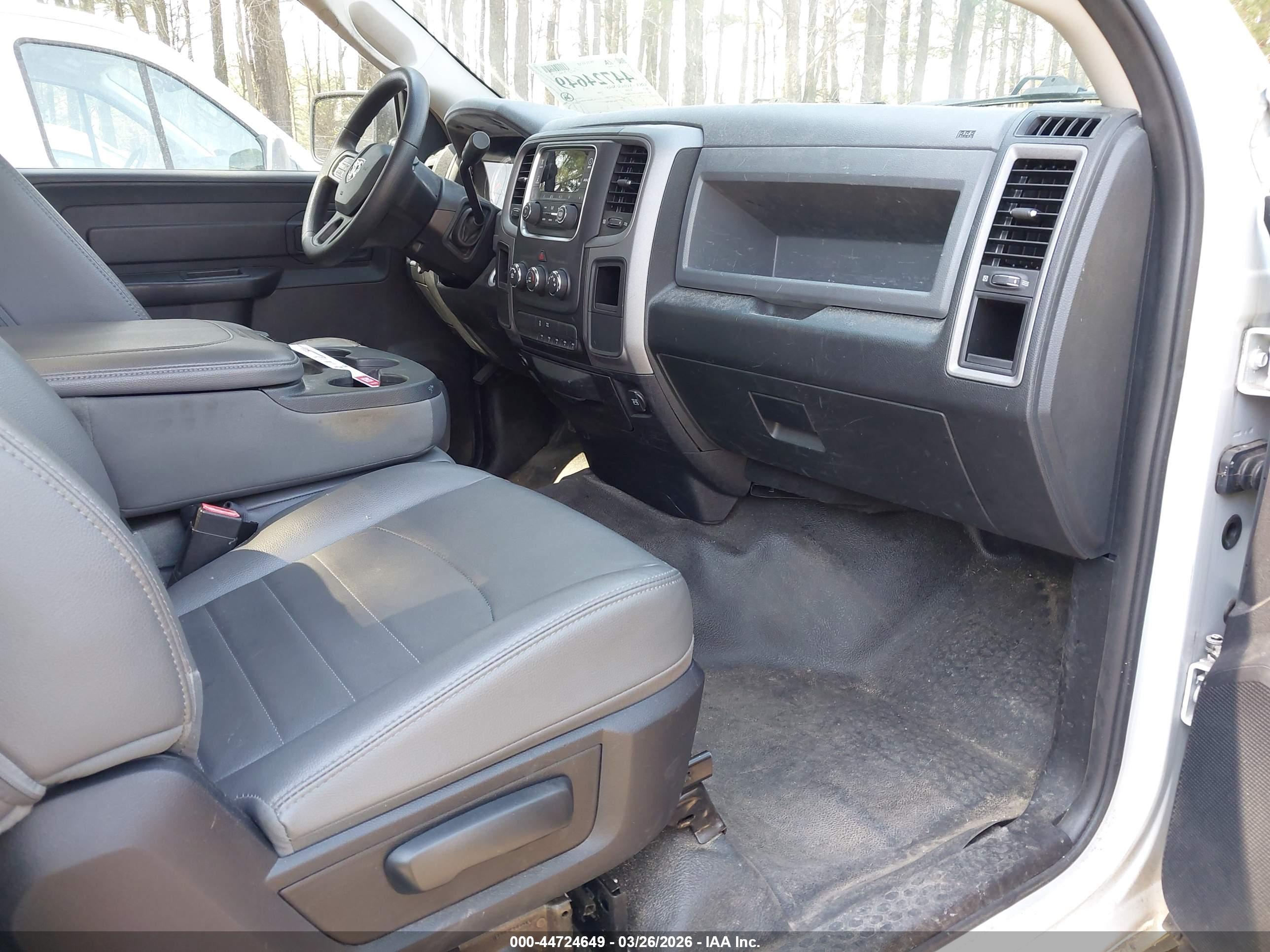 RAM 2500 image 5