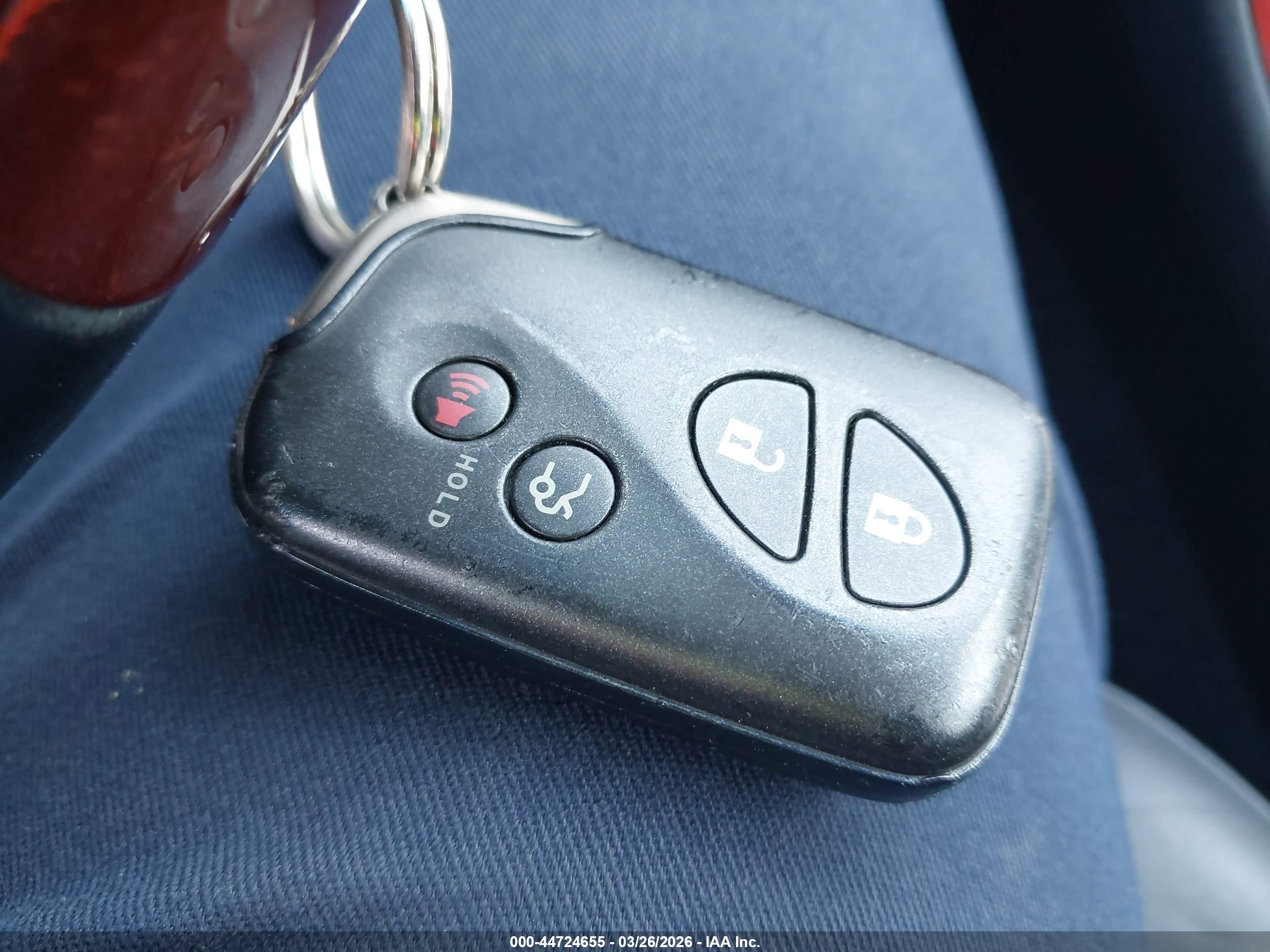 LEXUS ES image 11