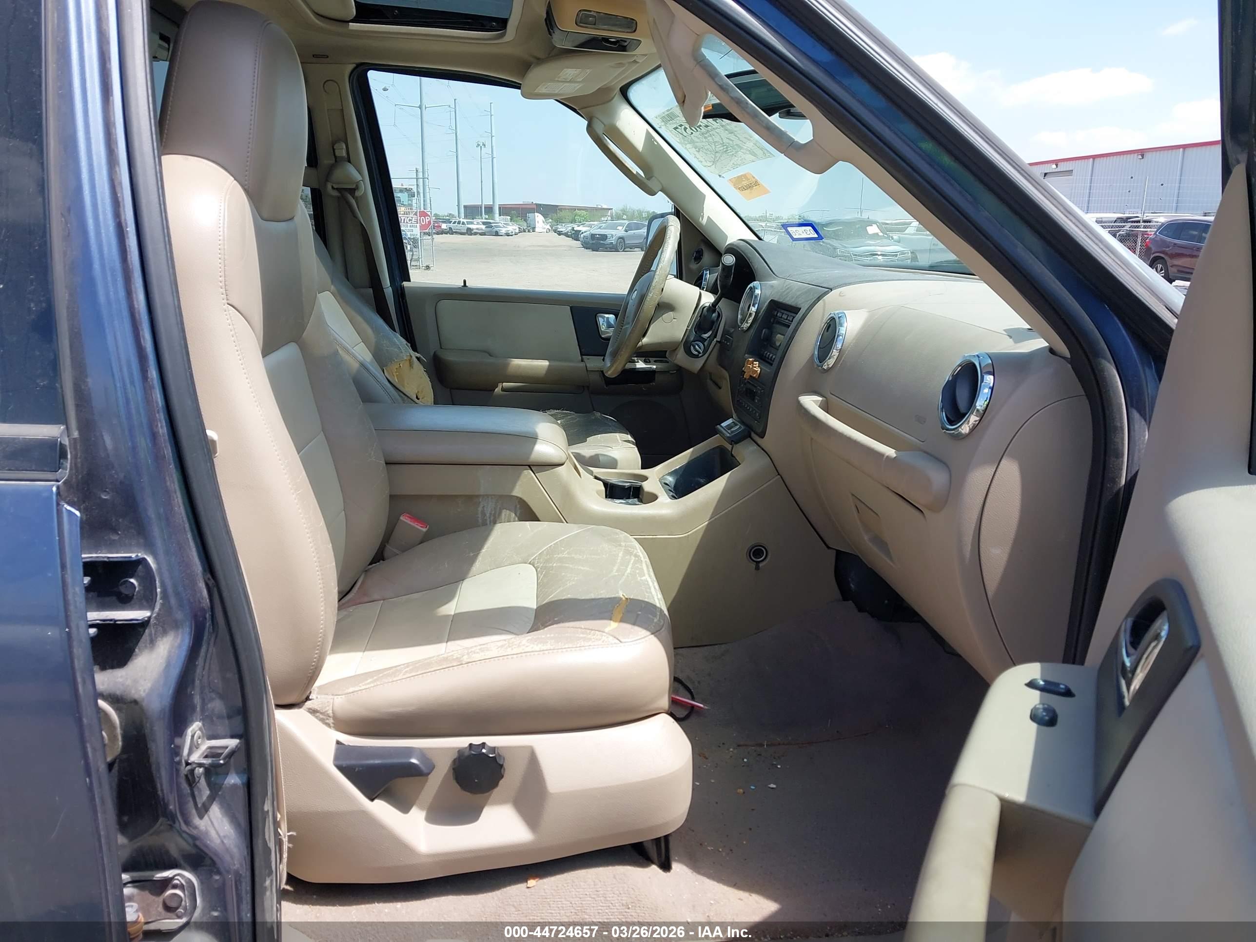 FORD EXPEDITION image 5