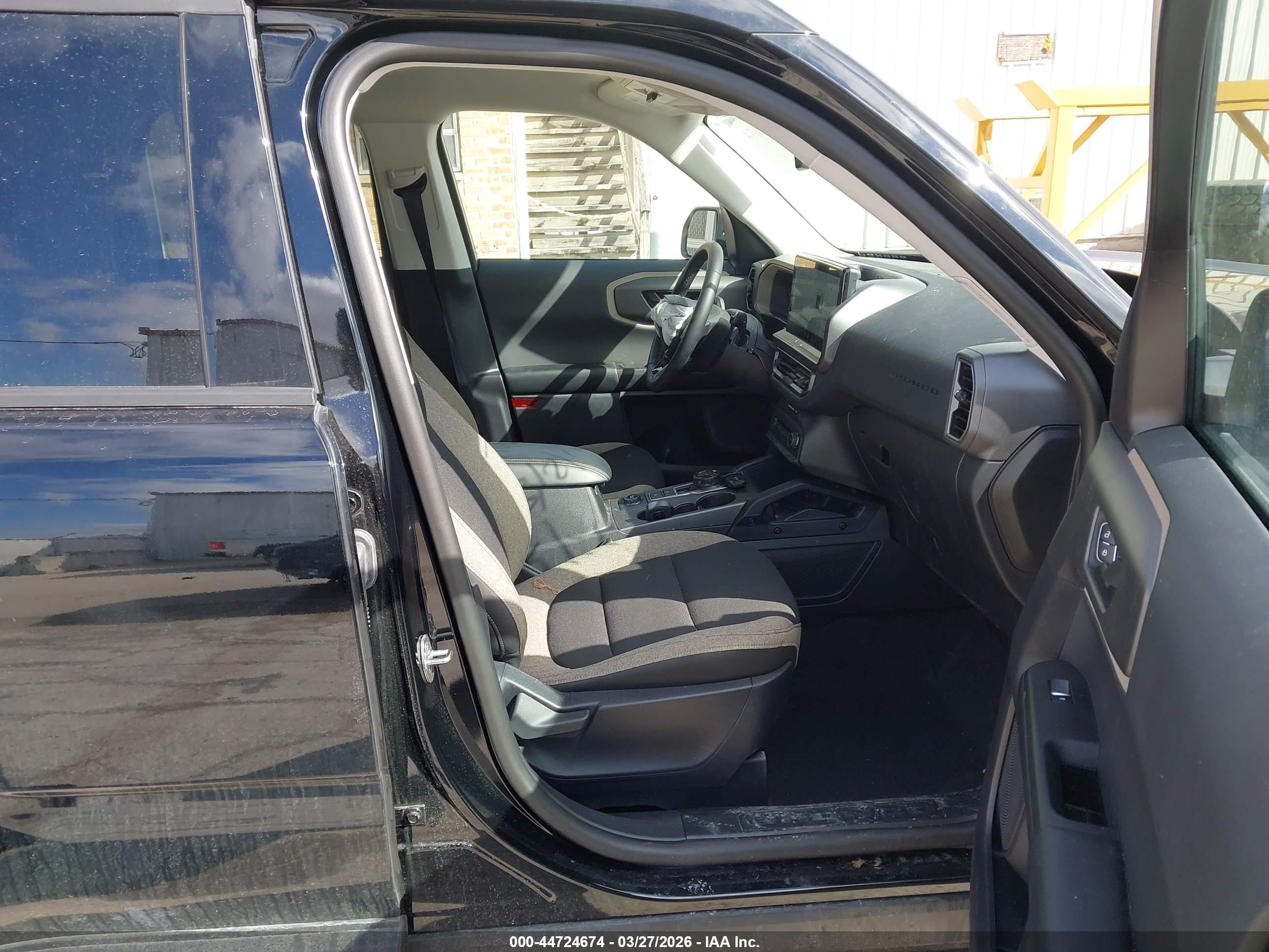 FORD BRONCO image 5