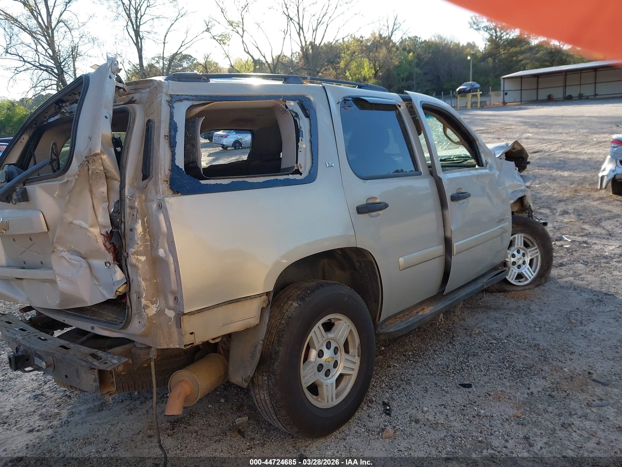 CHEVROLET TAHOE image 4