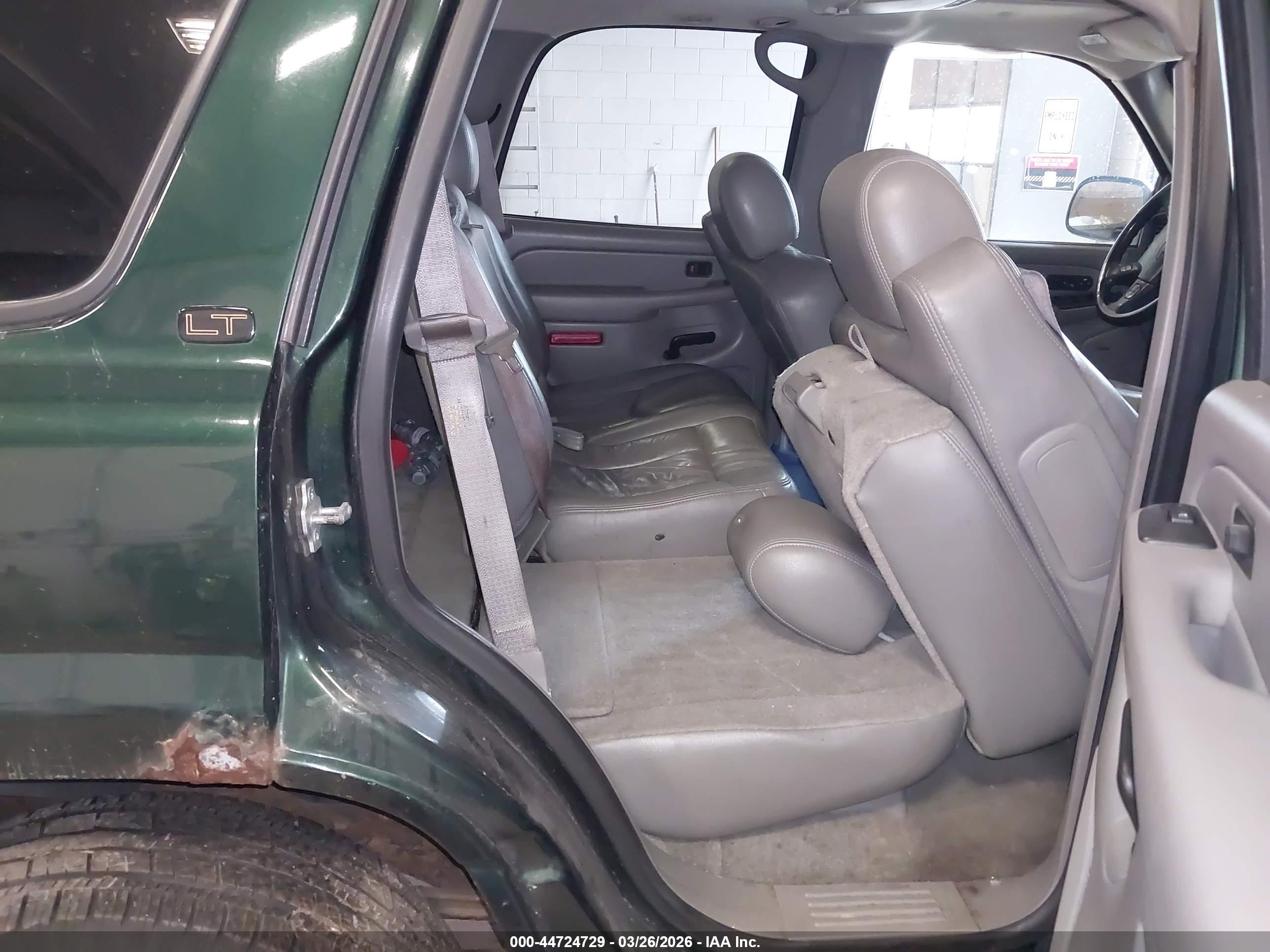 CHEVROLET TAHOE image 8