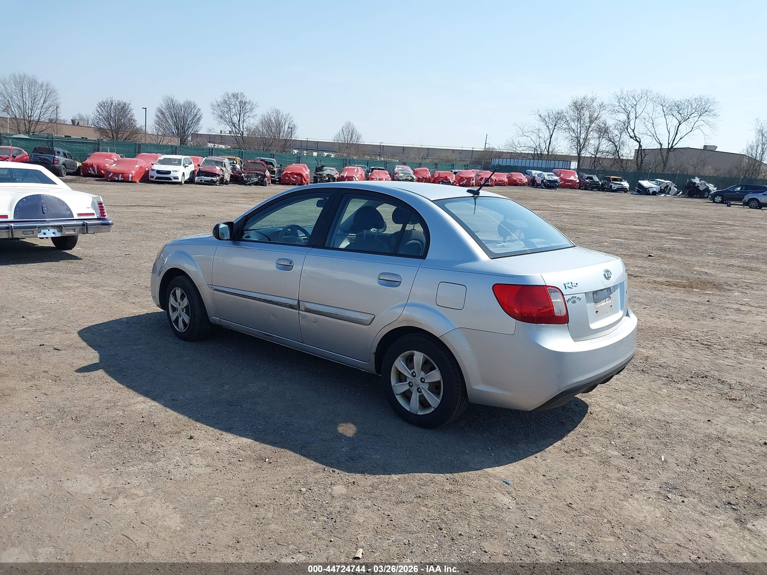KIA RIO image 3