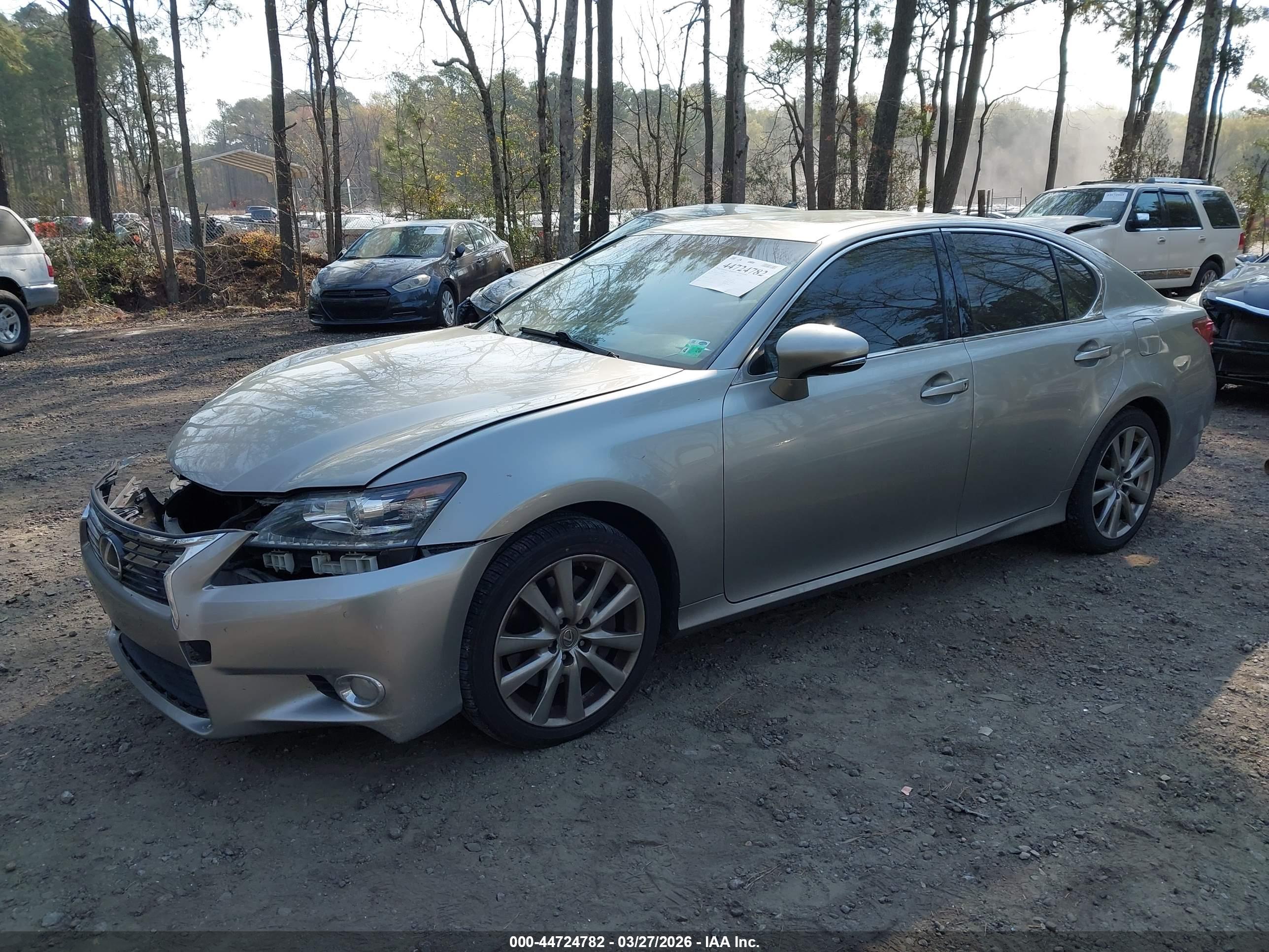 LEXUS GS image 2