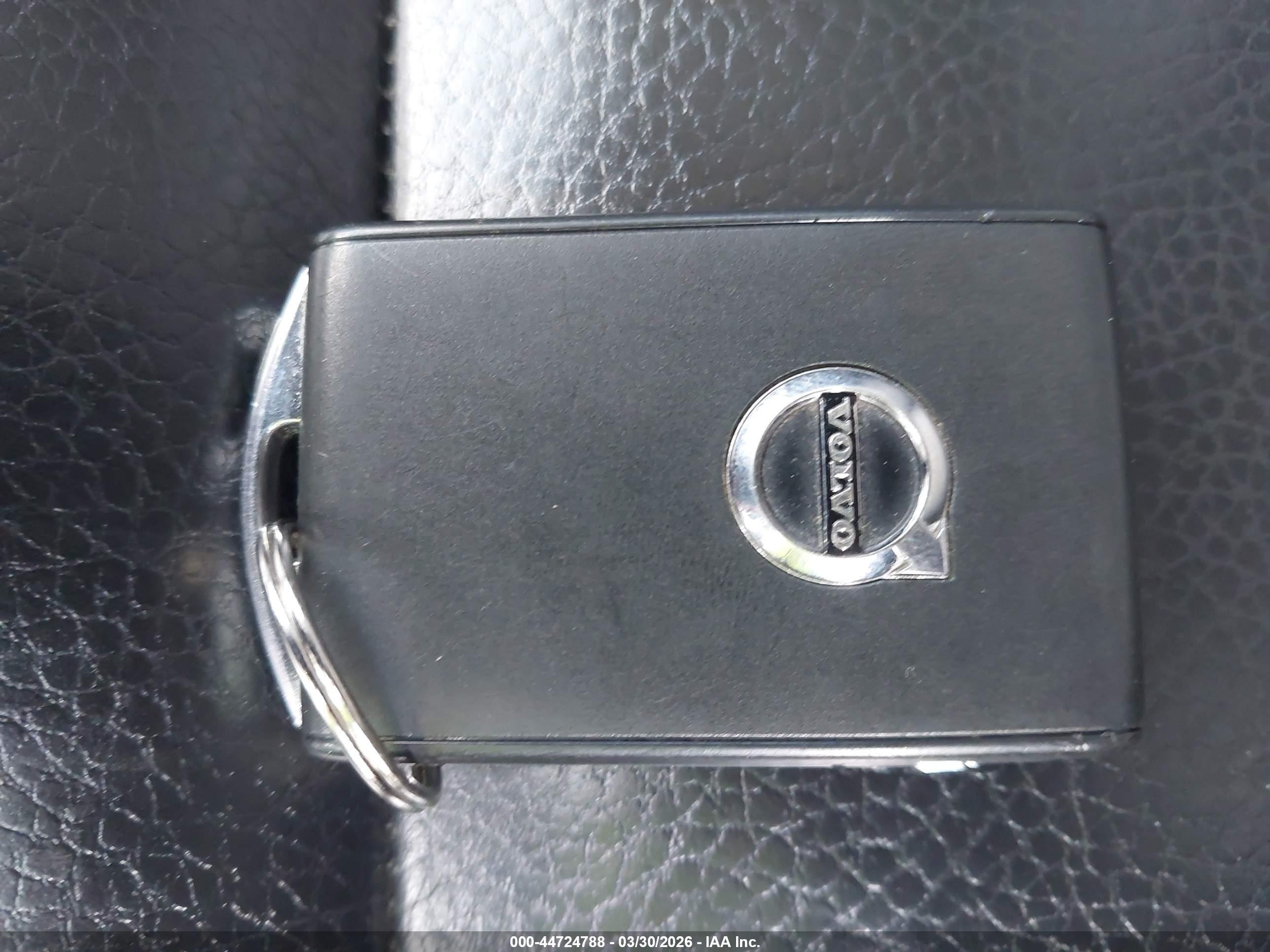 VOLVO XC90 image 11