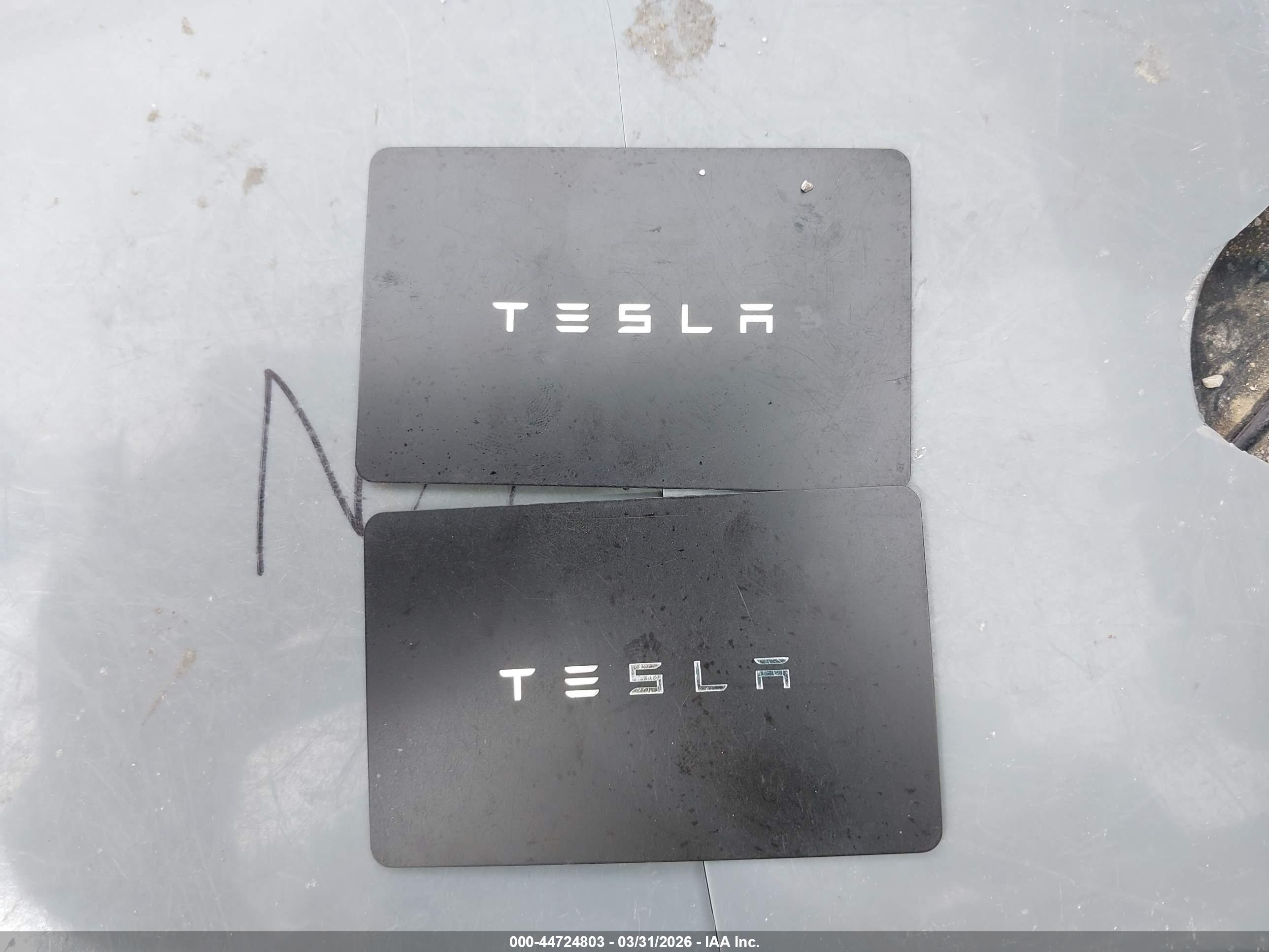 TESLA MODEL image 11