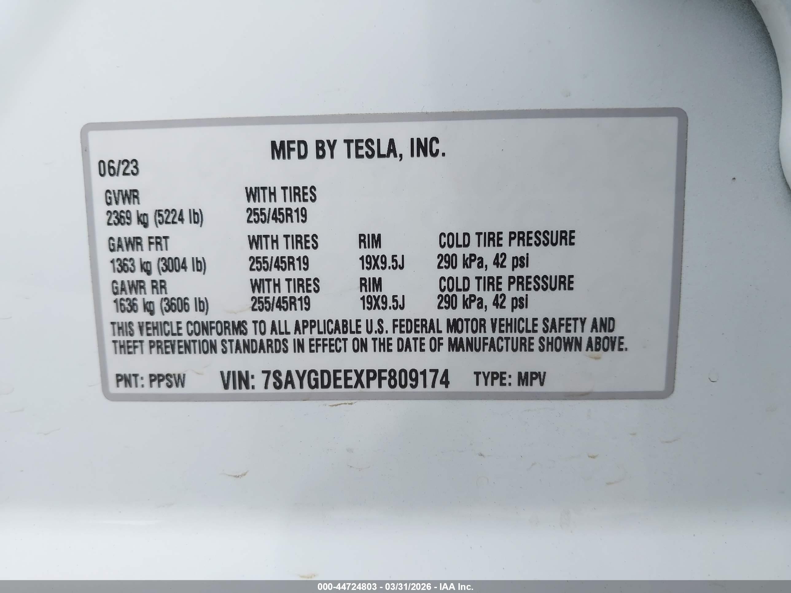 TESLA MODEL image 9