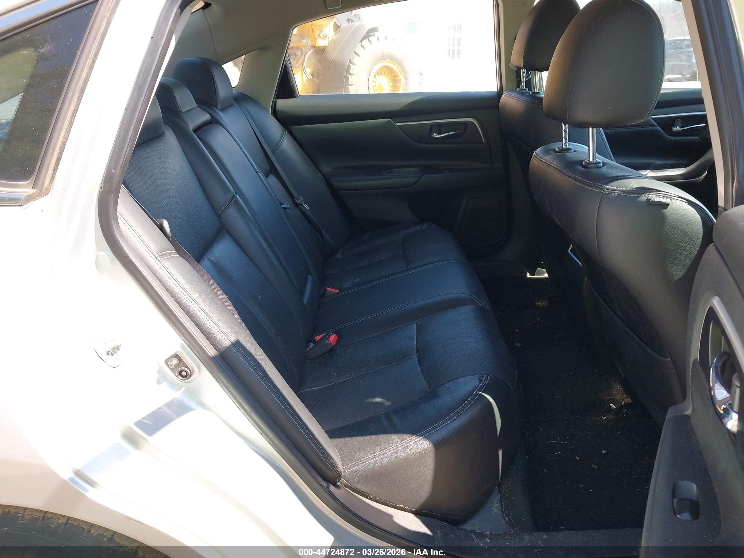 NISSAN ALTIMA image 8