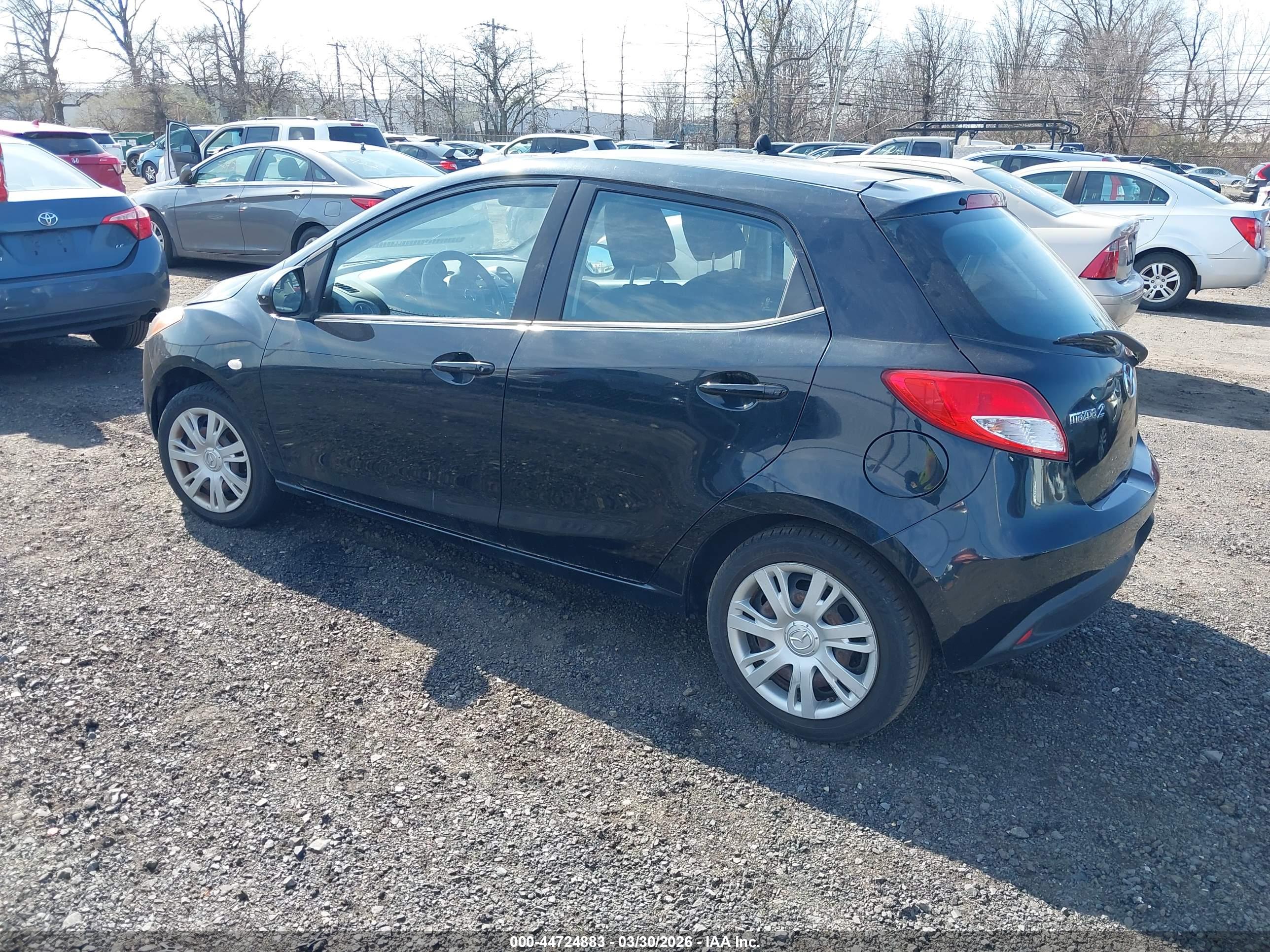 MAZDA MAZDA2 image 3