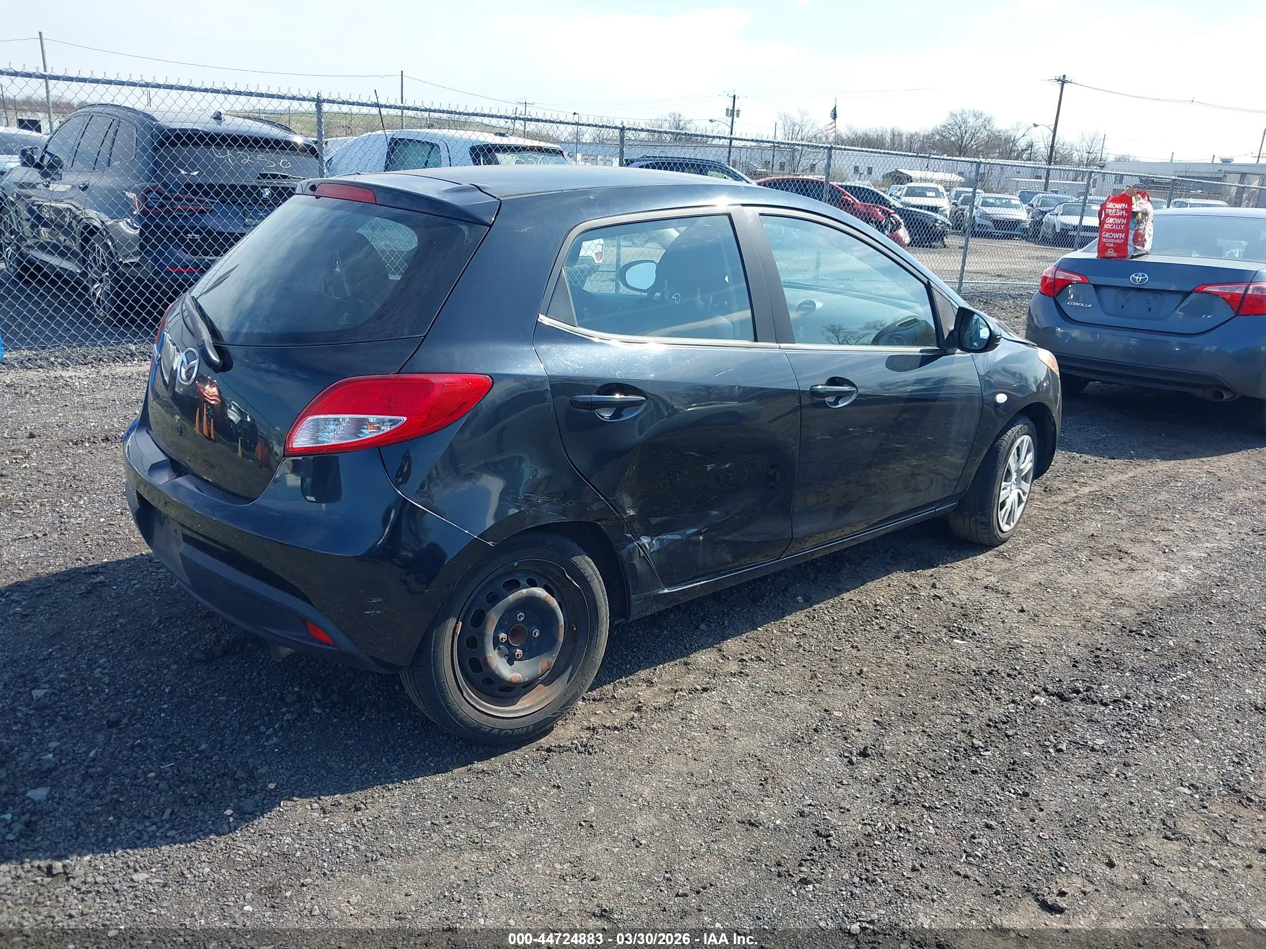 MAZDA MAZDA2 image 4