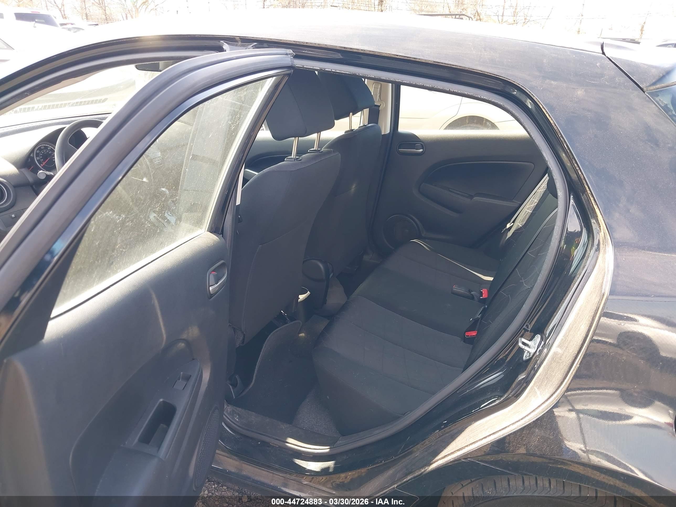 MAZDA MAZDA2 image 8