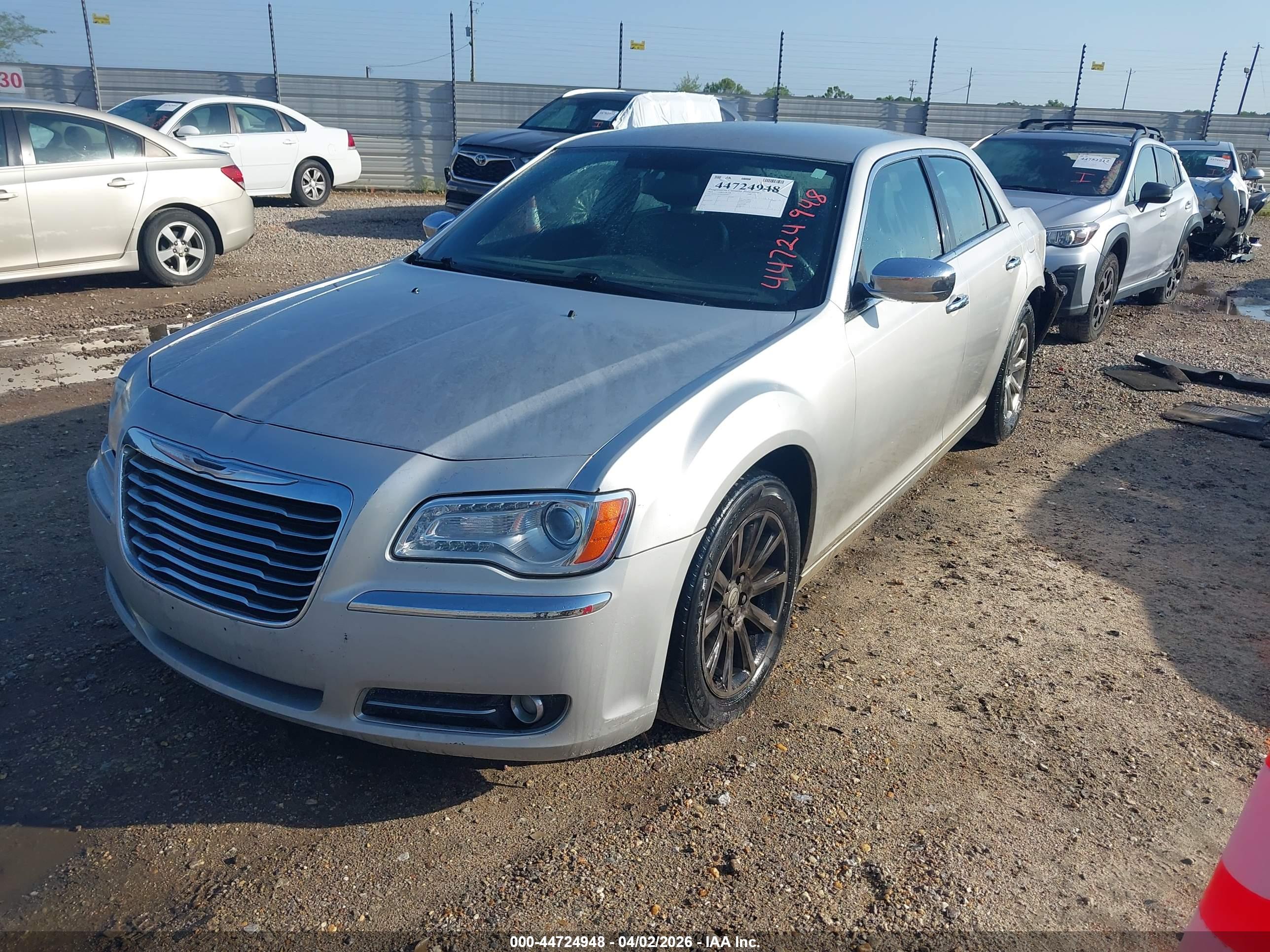 CHRYSLER 300 image 2