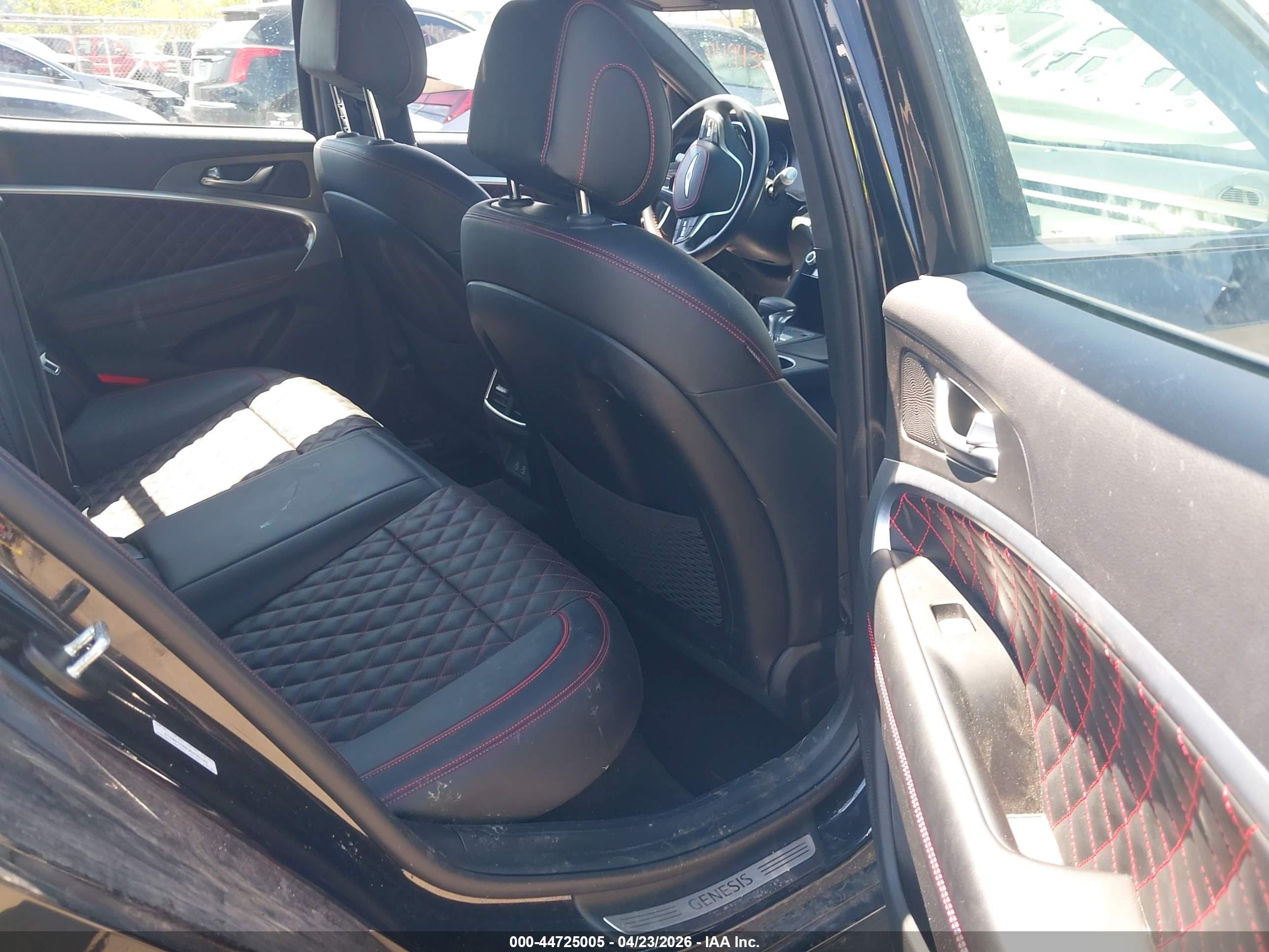 GENESIS G70 image 8