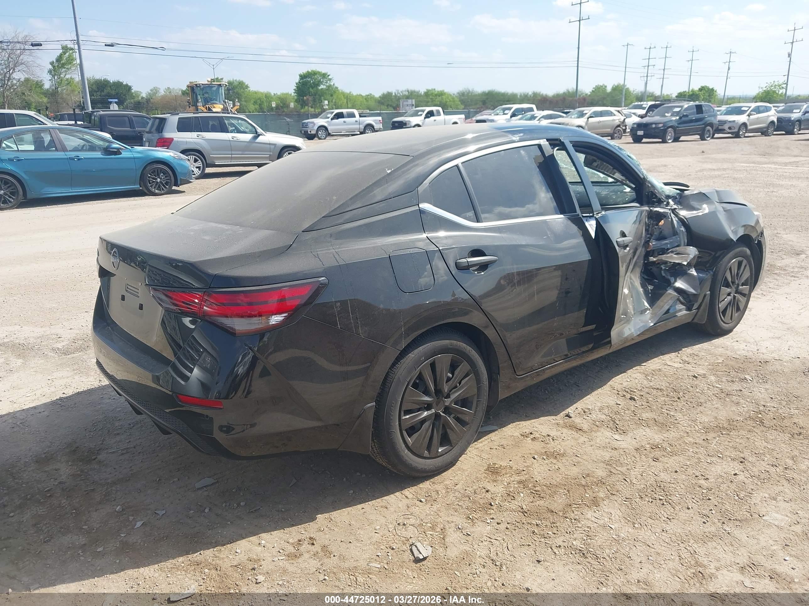 NISSAN SENTRA image 4