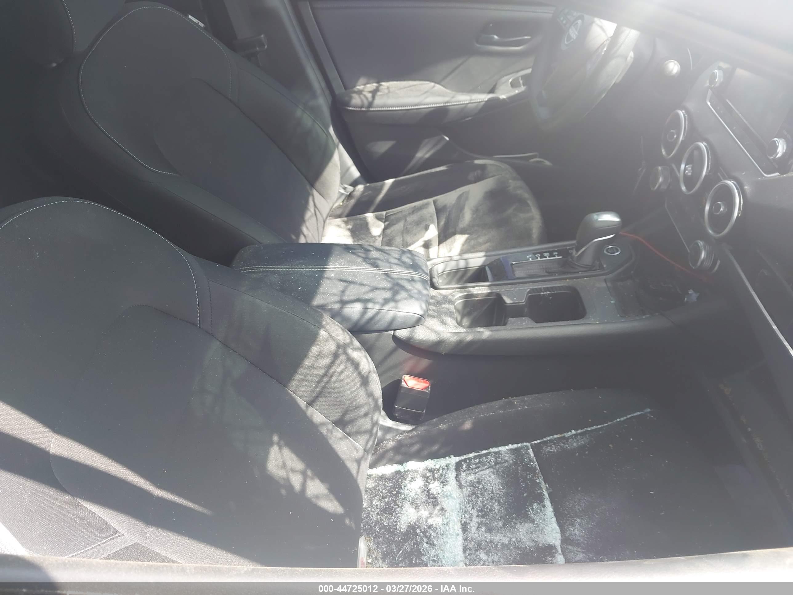NISSAN SENTRA image 5