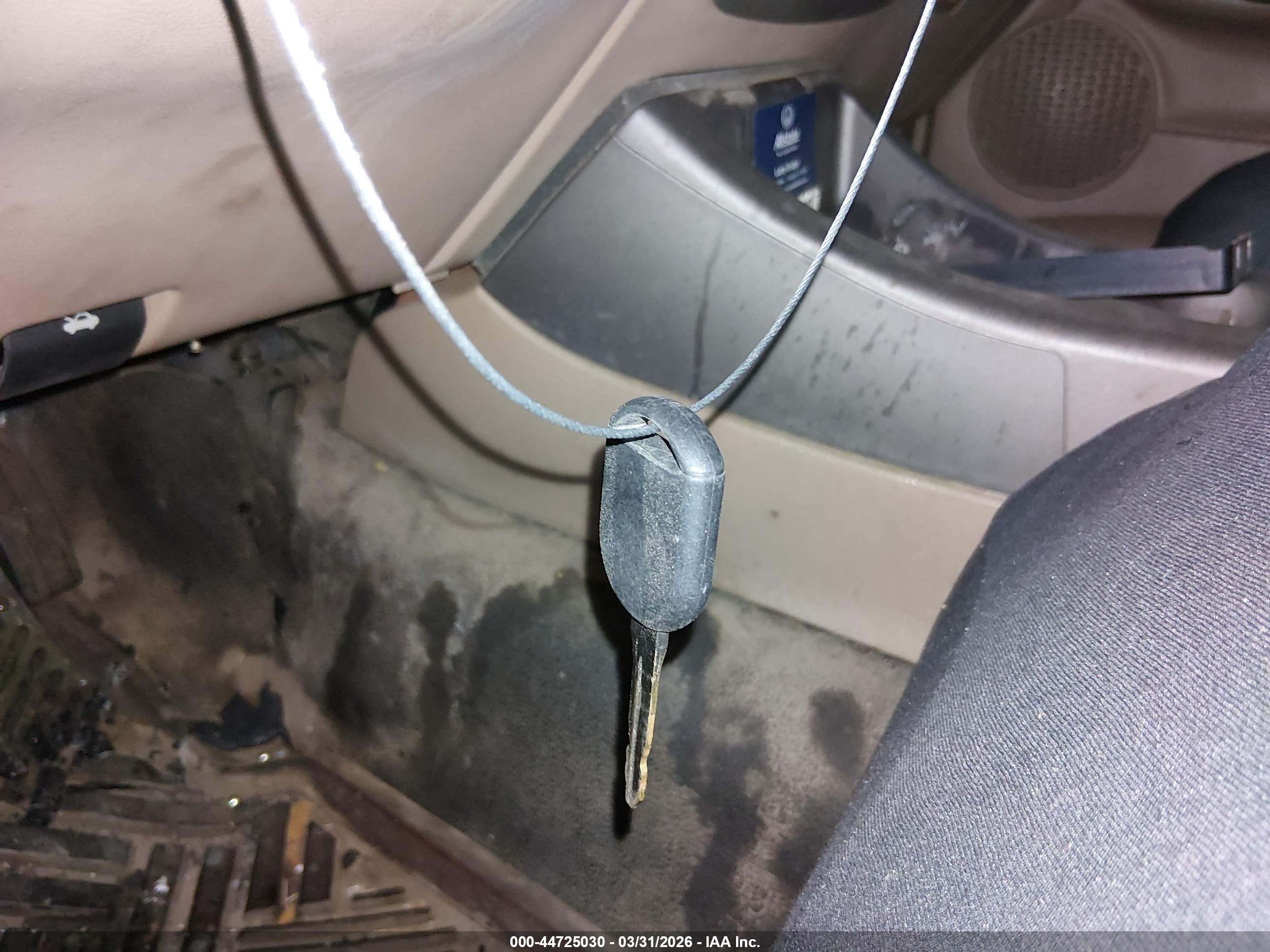 FORD EXPLORER image 11