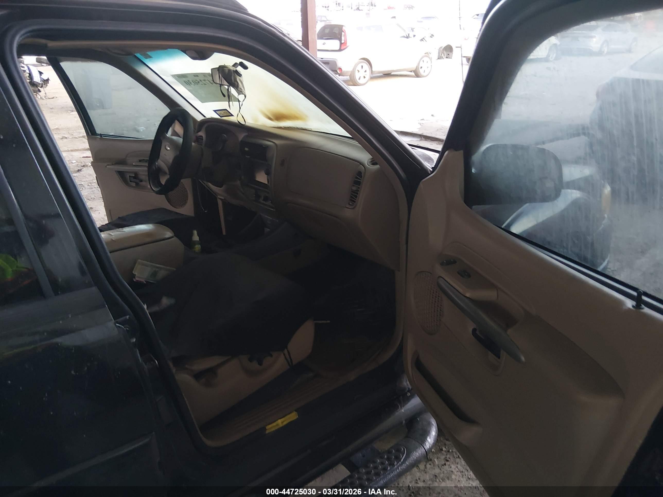 FORD EXPLORER image 5