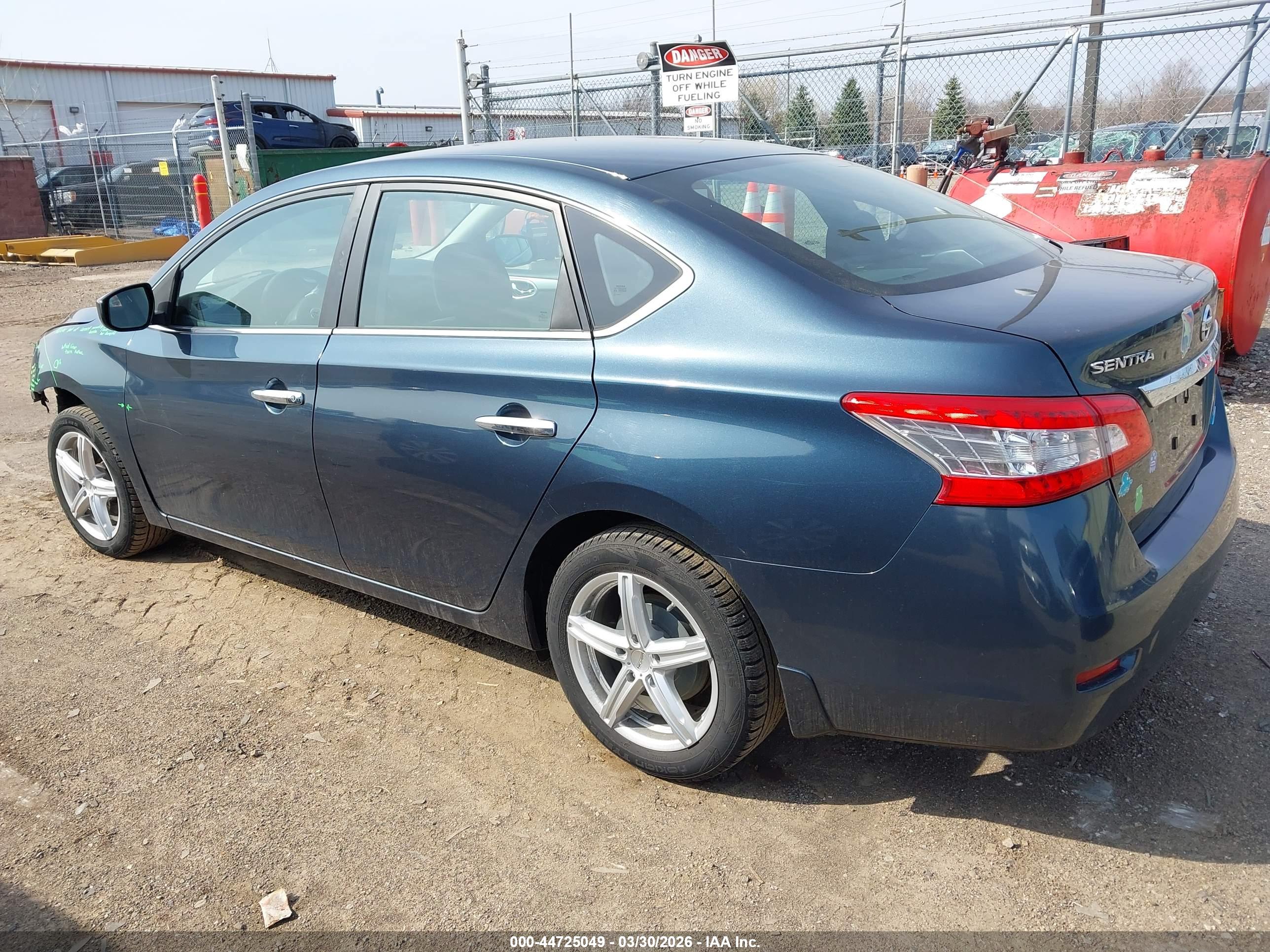 NISSAN SENTRA image 3