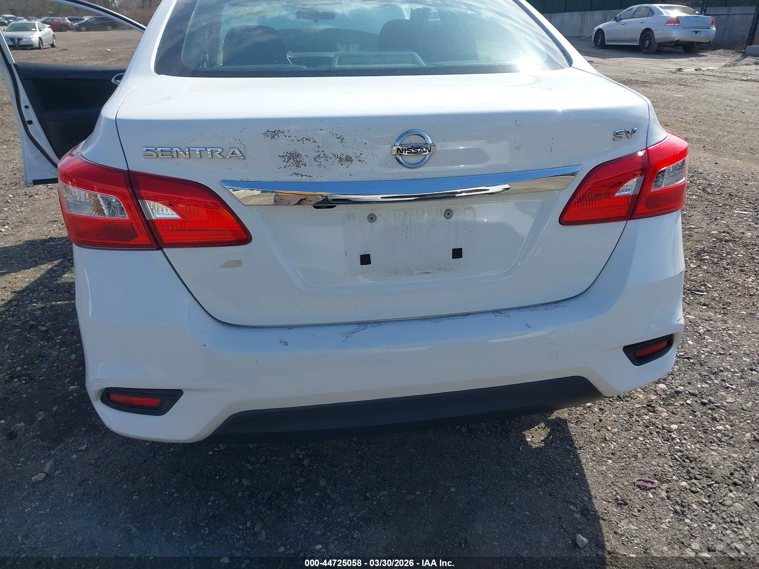 NISSAN SENTRA image 6
