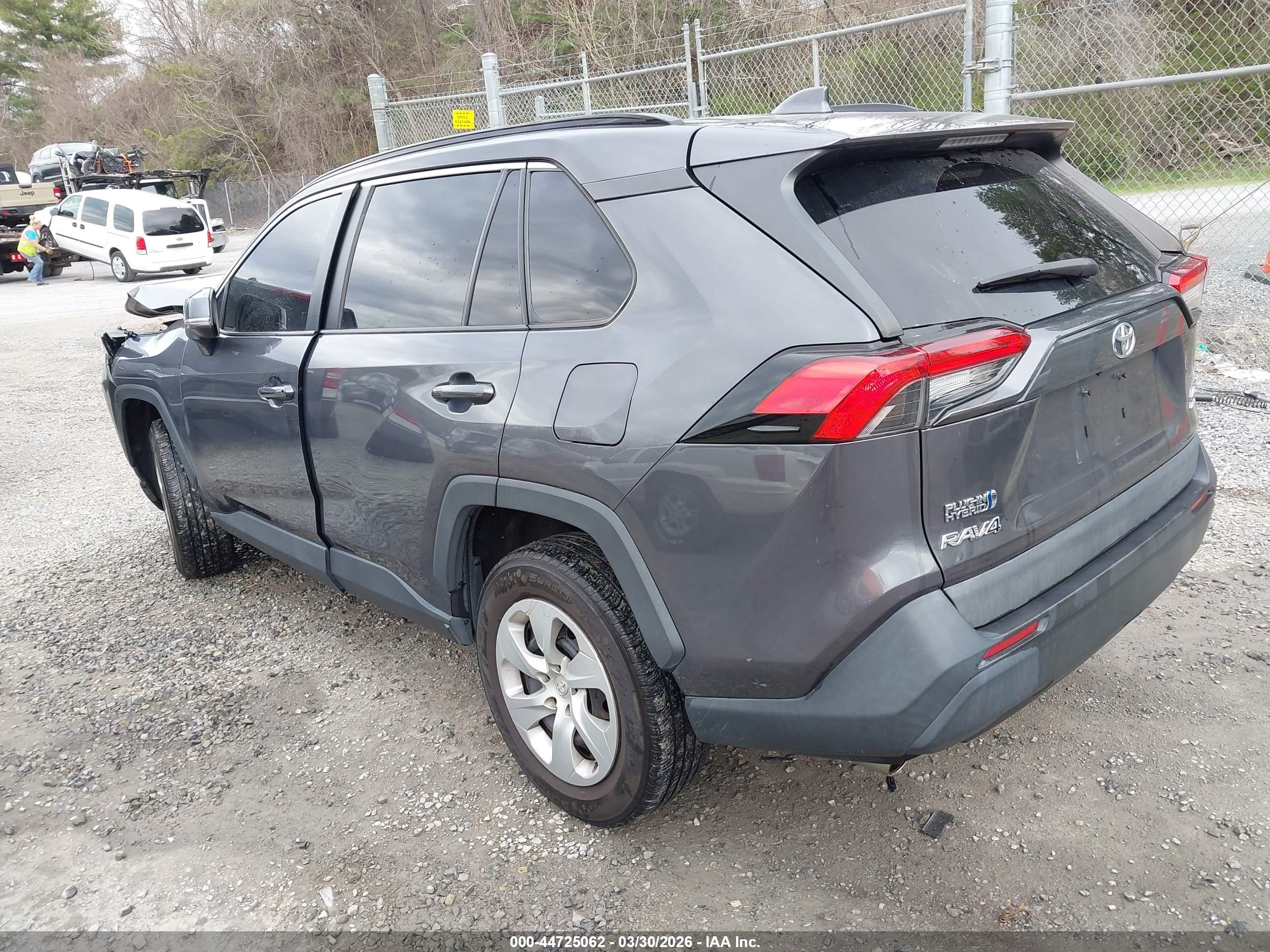 TOYOTA RAV4 image 3