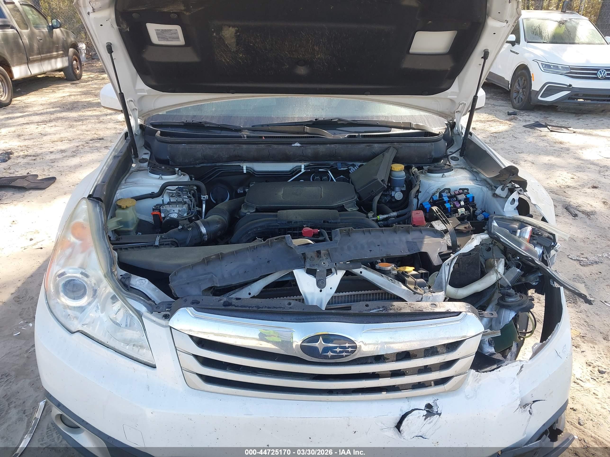 SUBARU OUTBACK image 10