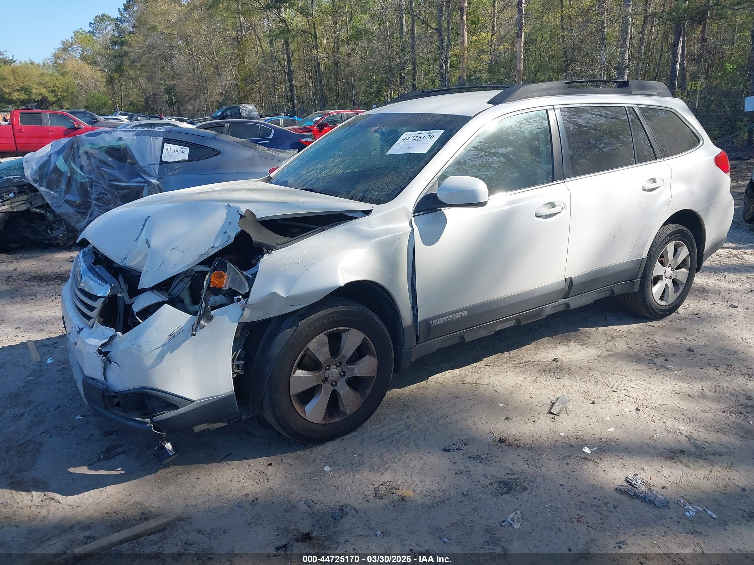 SUBARU OUTBACK image 2