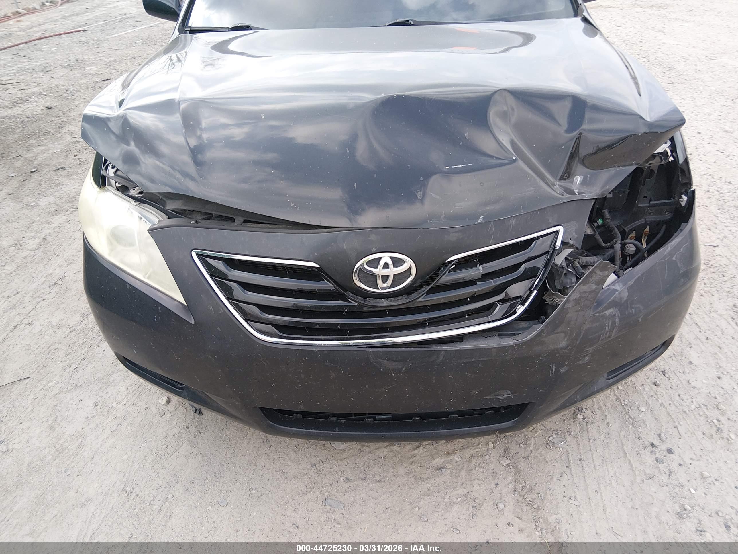 TOYOTA CAMRY image 6
