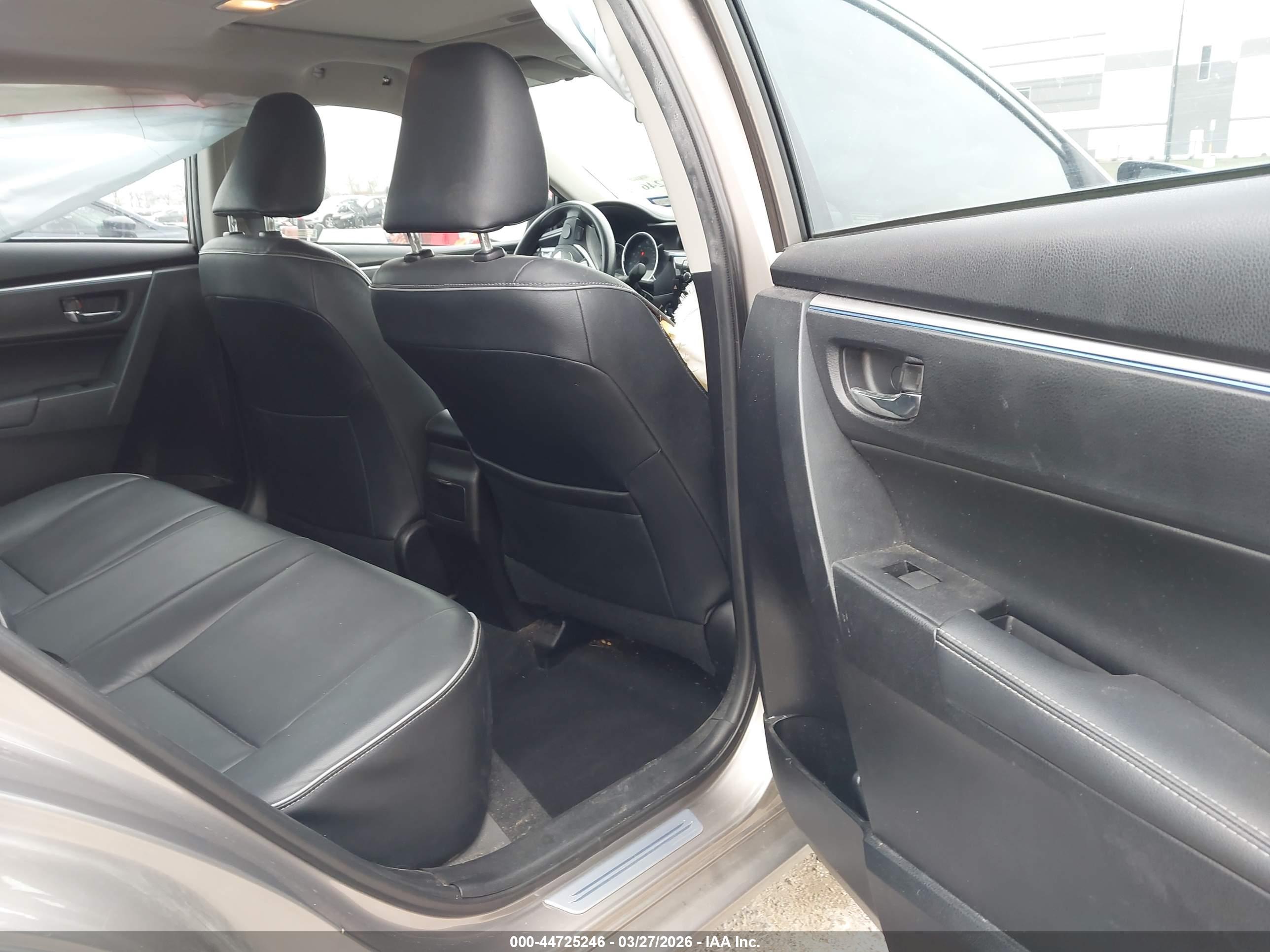 TOYOTA COROLLA image 8