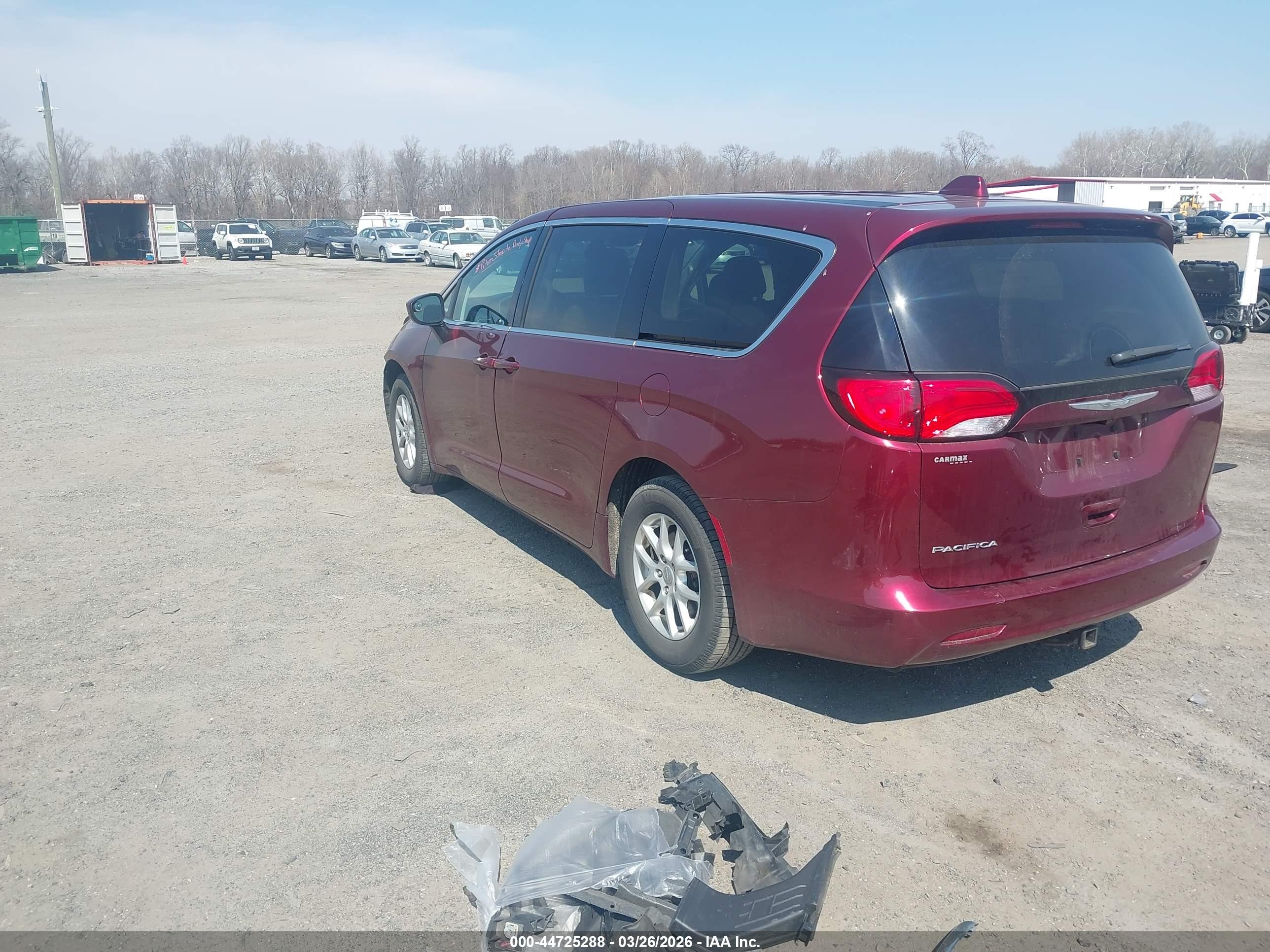 CHRYSLER PACIFICA image 3