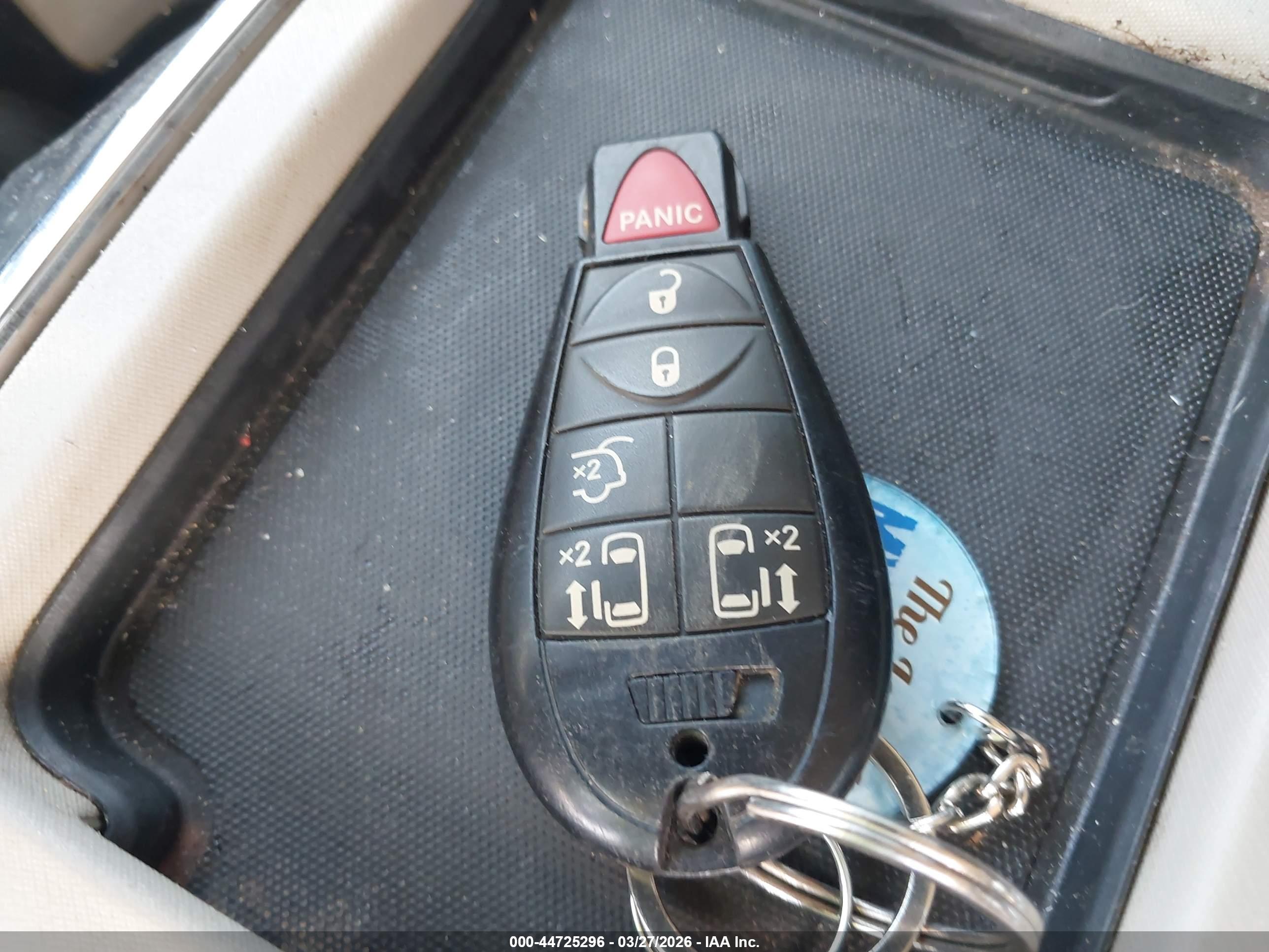 CHRYSLER TOWN image 11