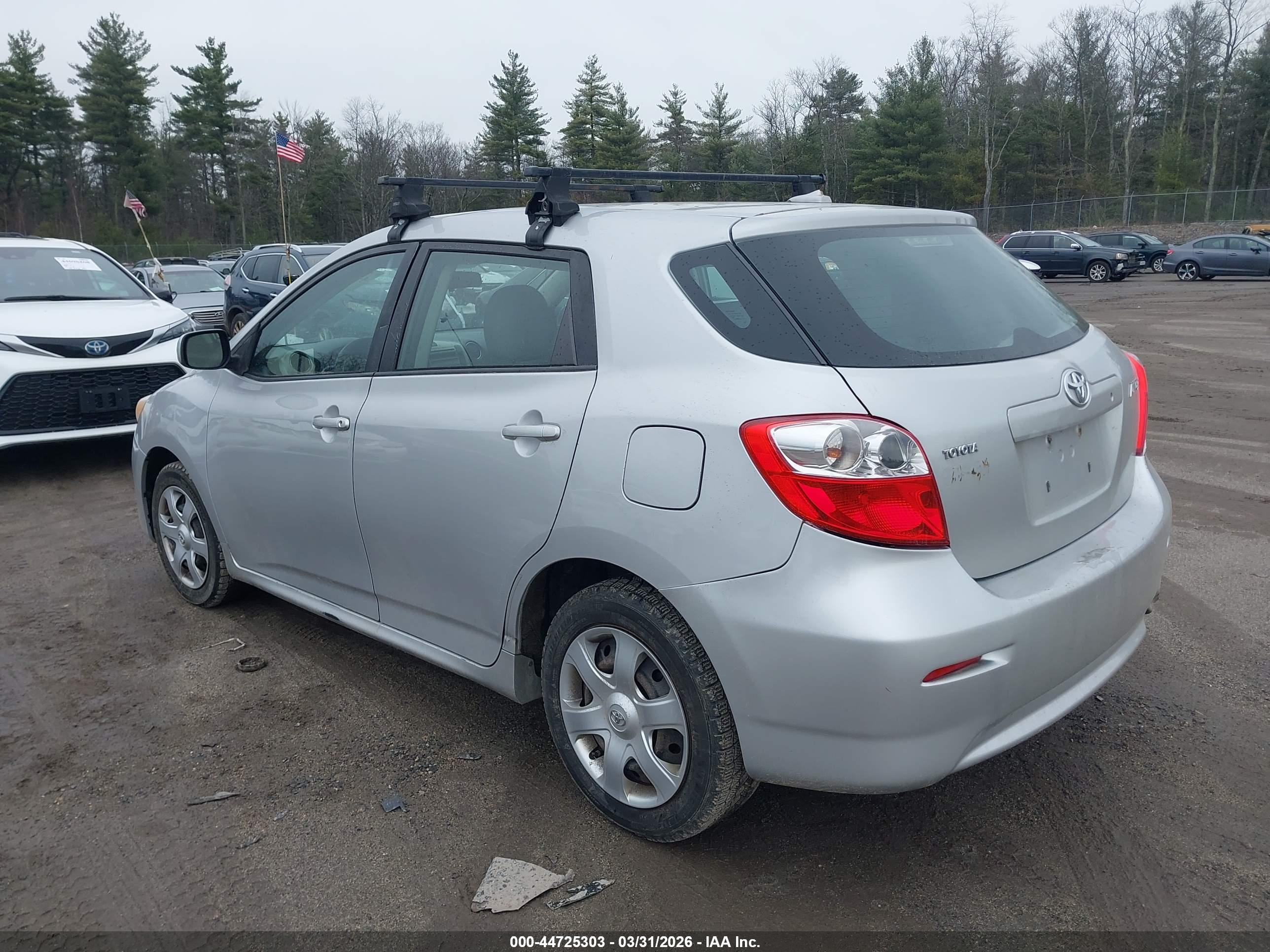 TOYOTA MATRIX image 3