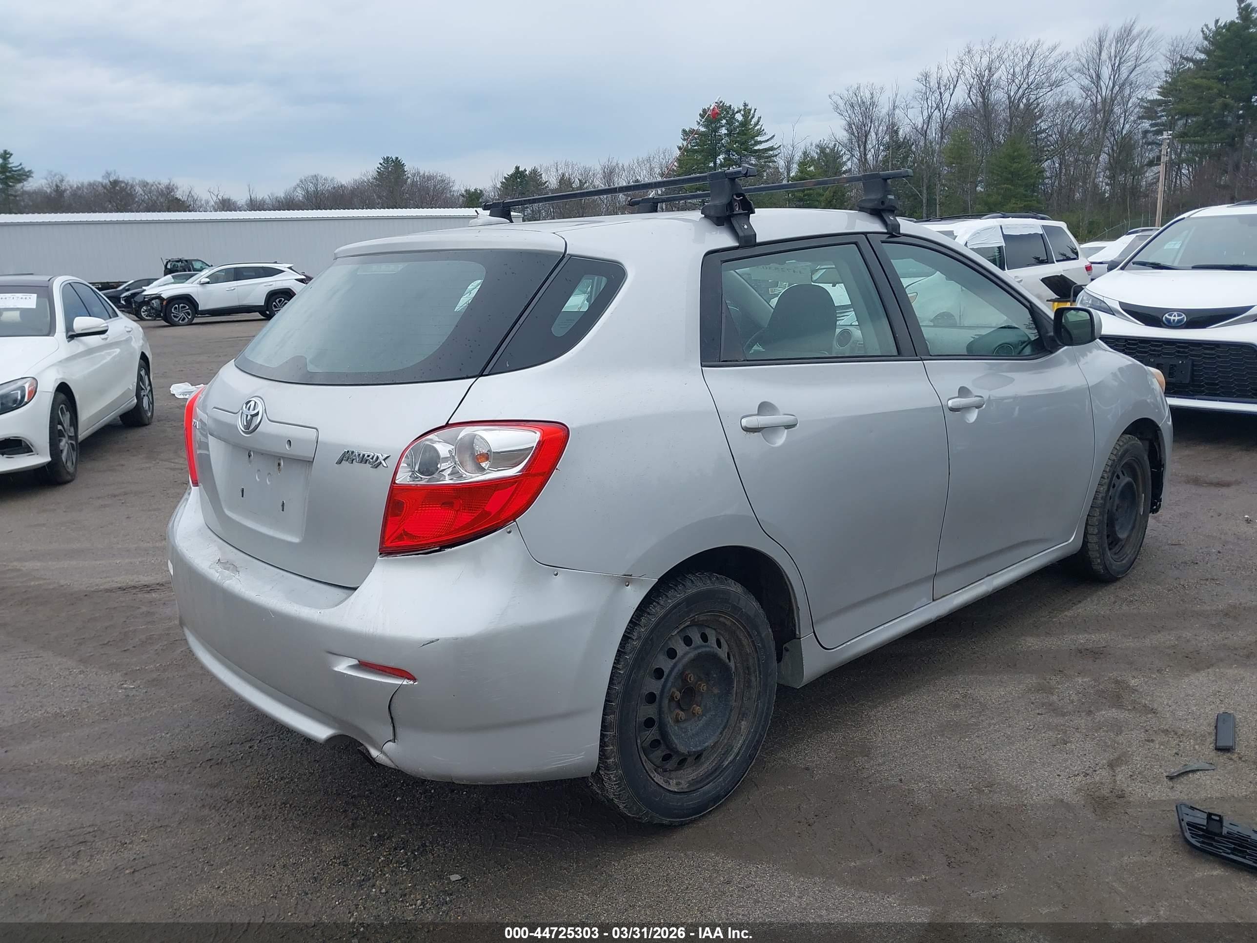 TOYOTA MATRIX image 4