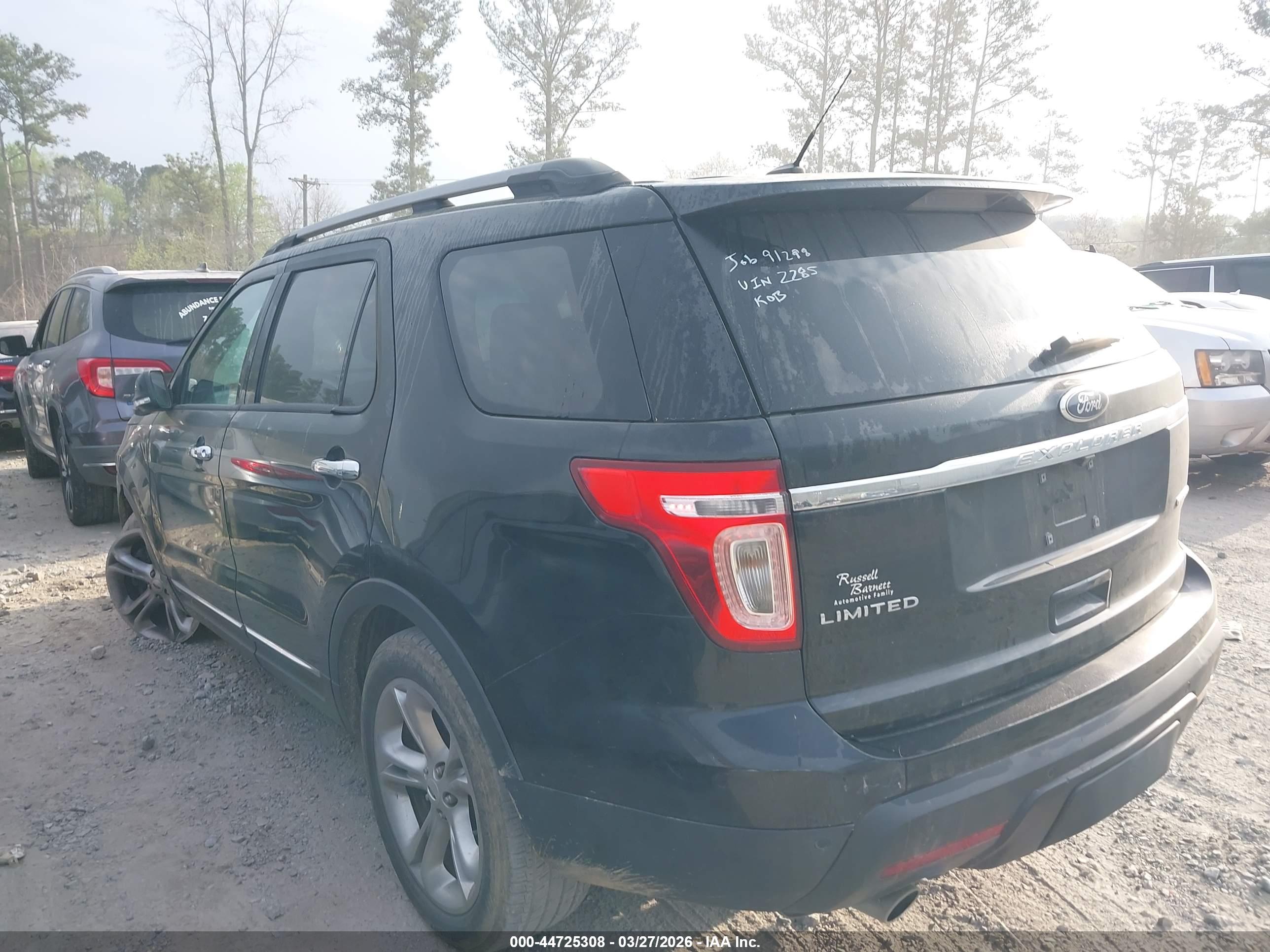 FORD EXPLORER image 3