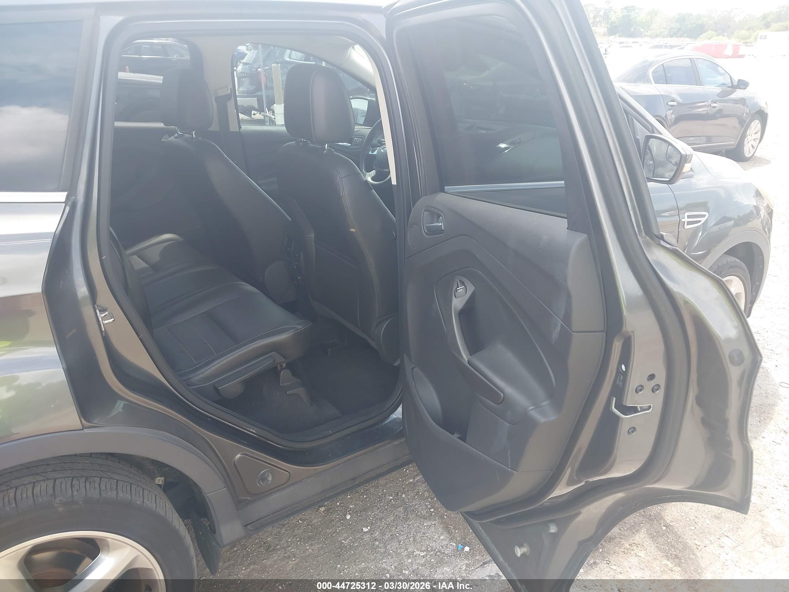 FORD ESCAPE image 8