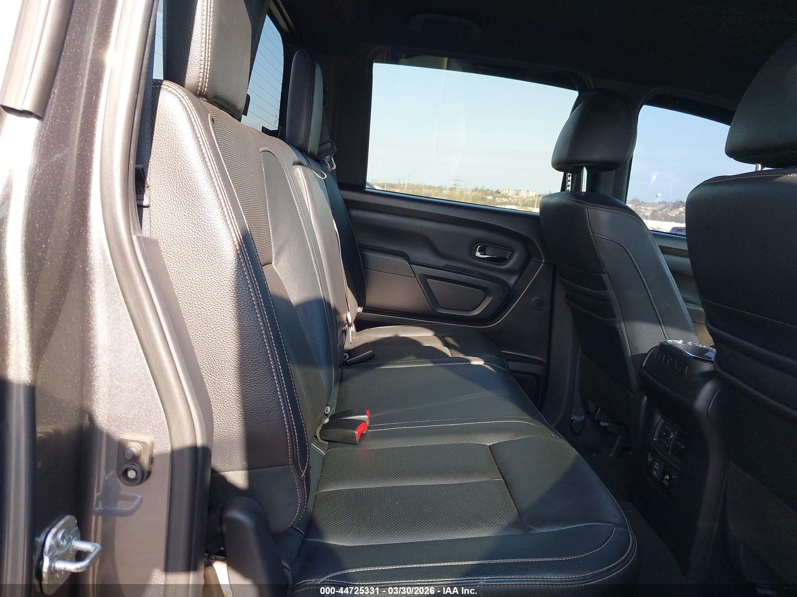 NISSAN TITAN image 8