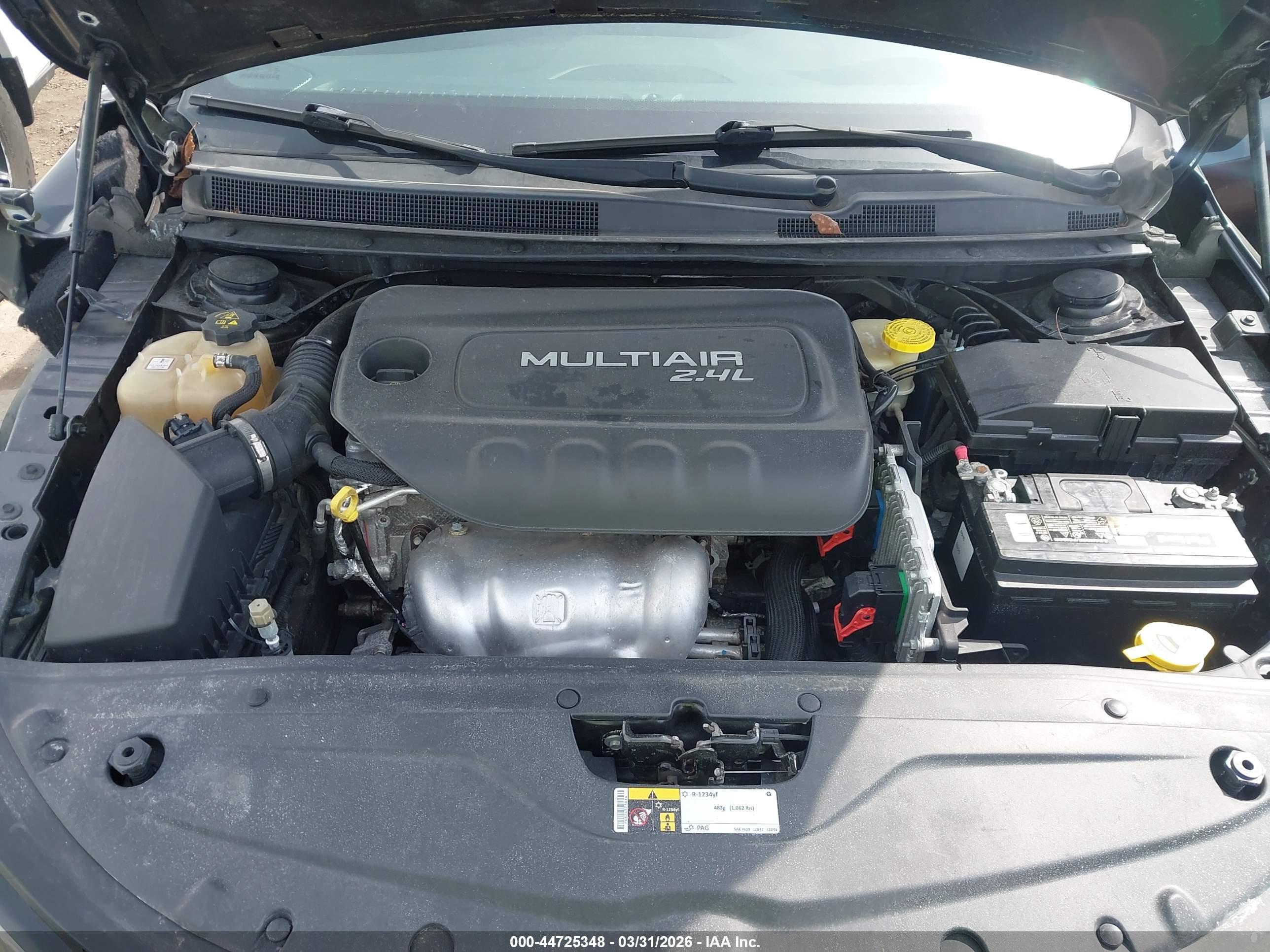 CHRYSLER 200 image 10