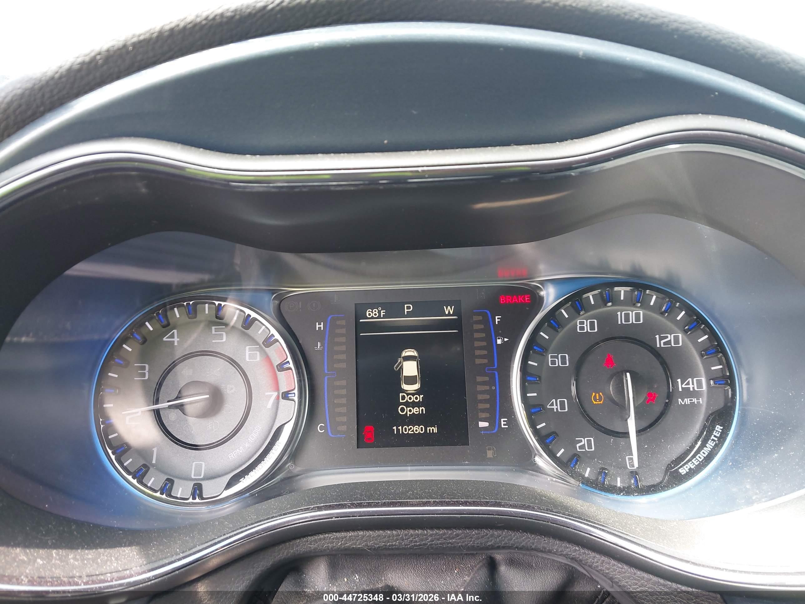 CHRYSLER 200 image 7