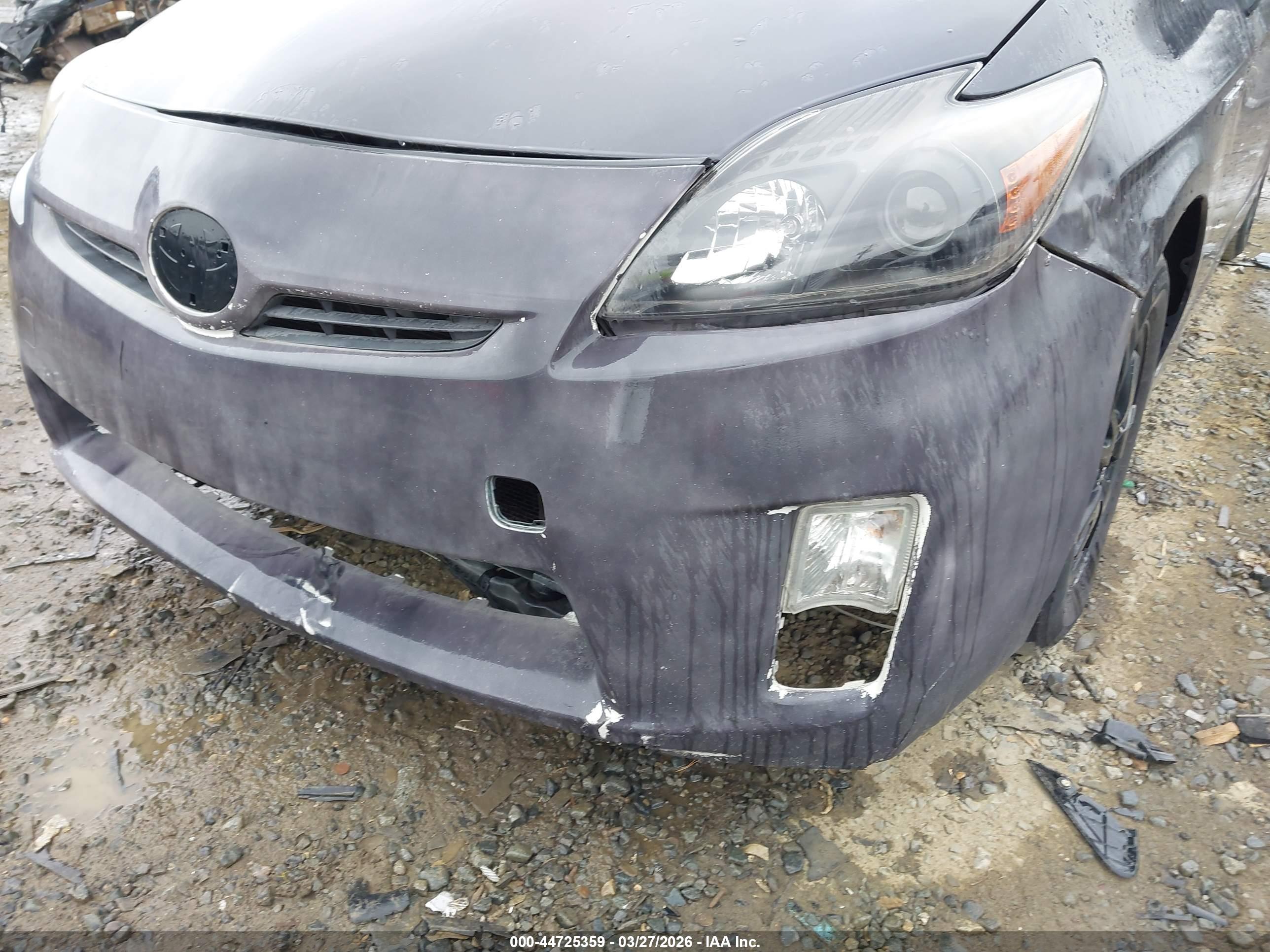TOYOTA PRIUS image 6