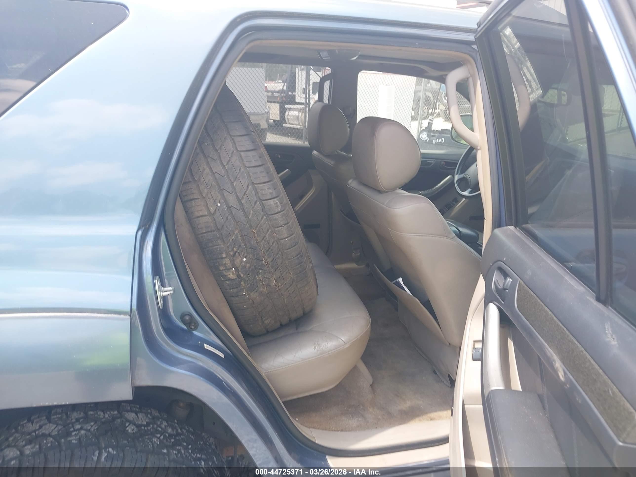 TOYOTA 4RUNNER image 8