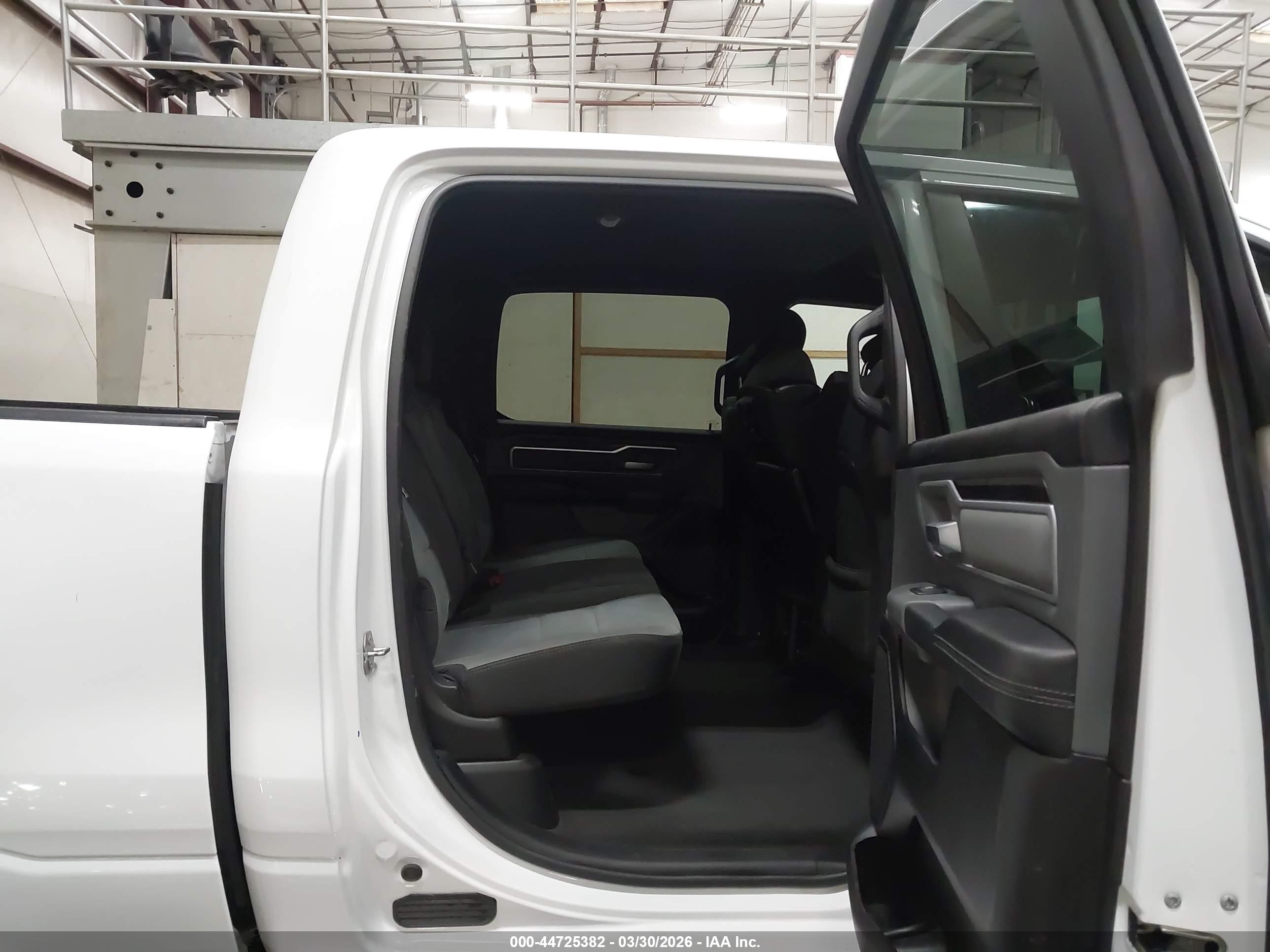 RAM 1500 image 8
