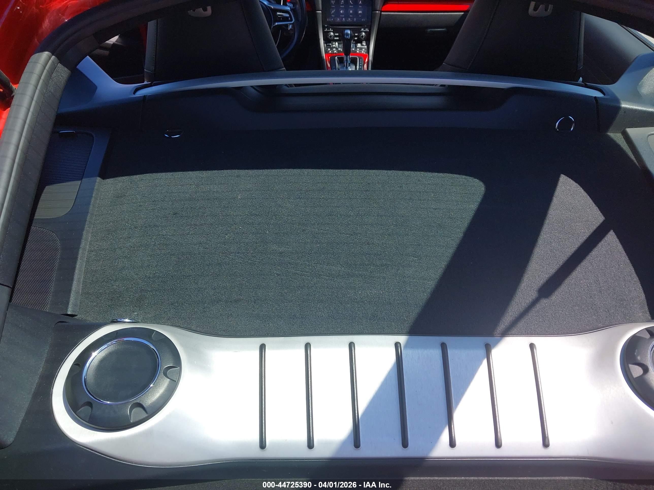 PORSCHE 718 image 10