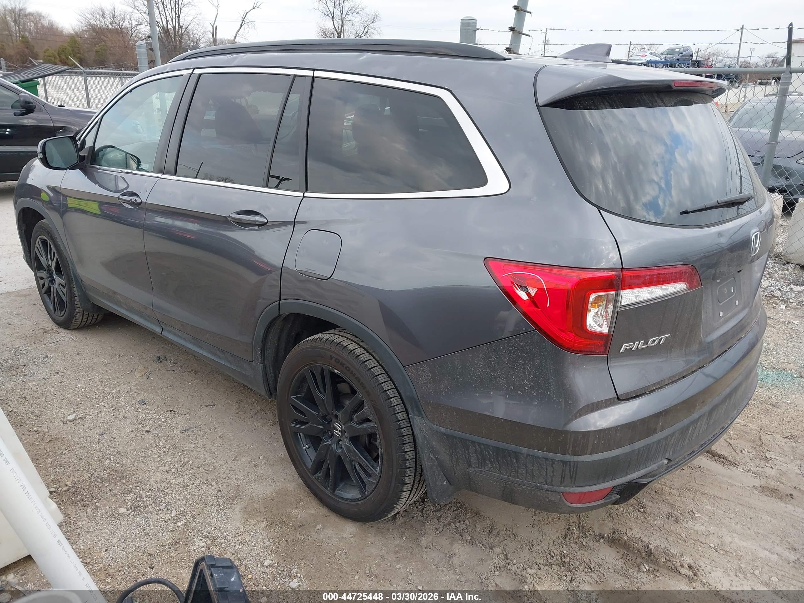 HONDA PILOT image 3
