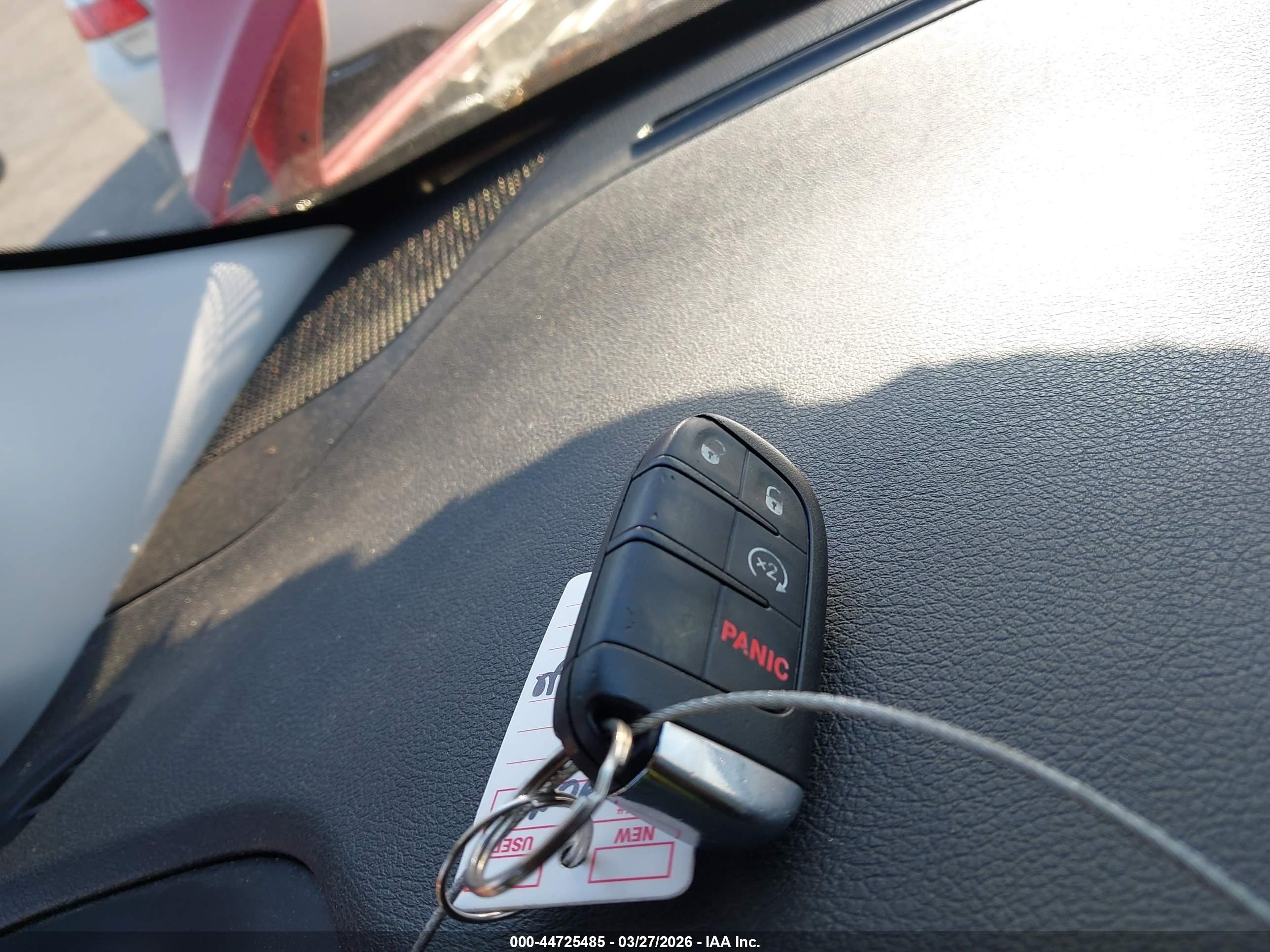 JEEP RENEGADE image 11