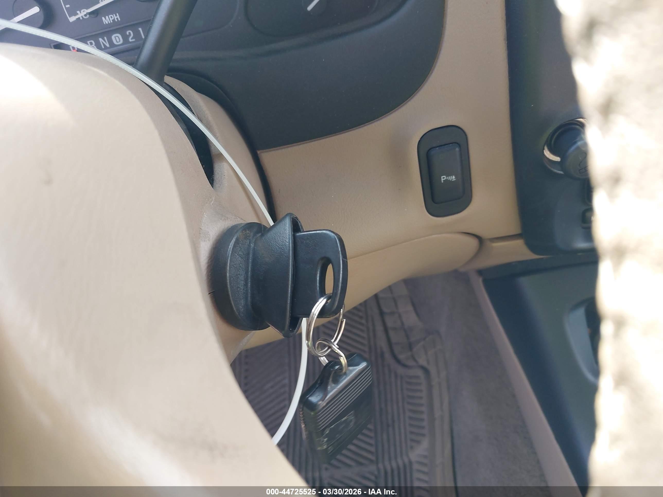 FORD EXPLORER image 11