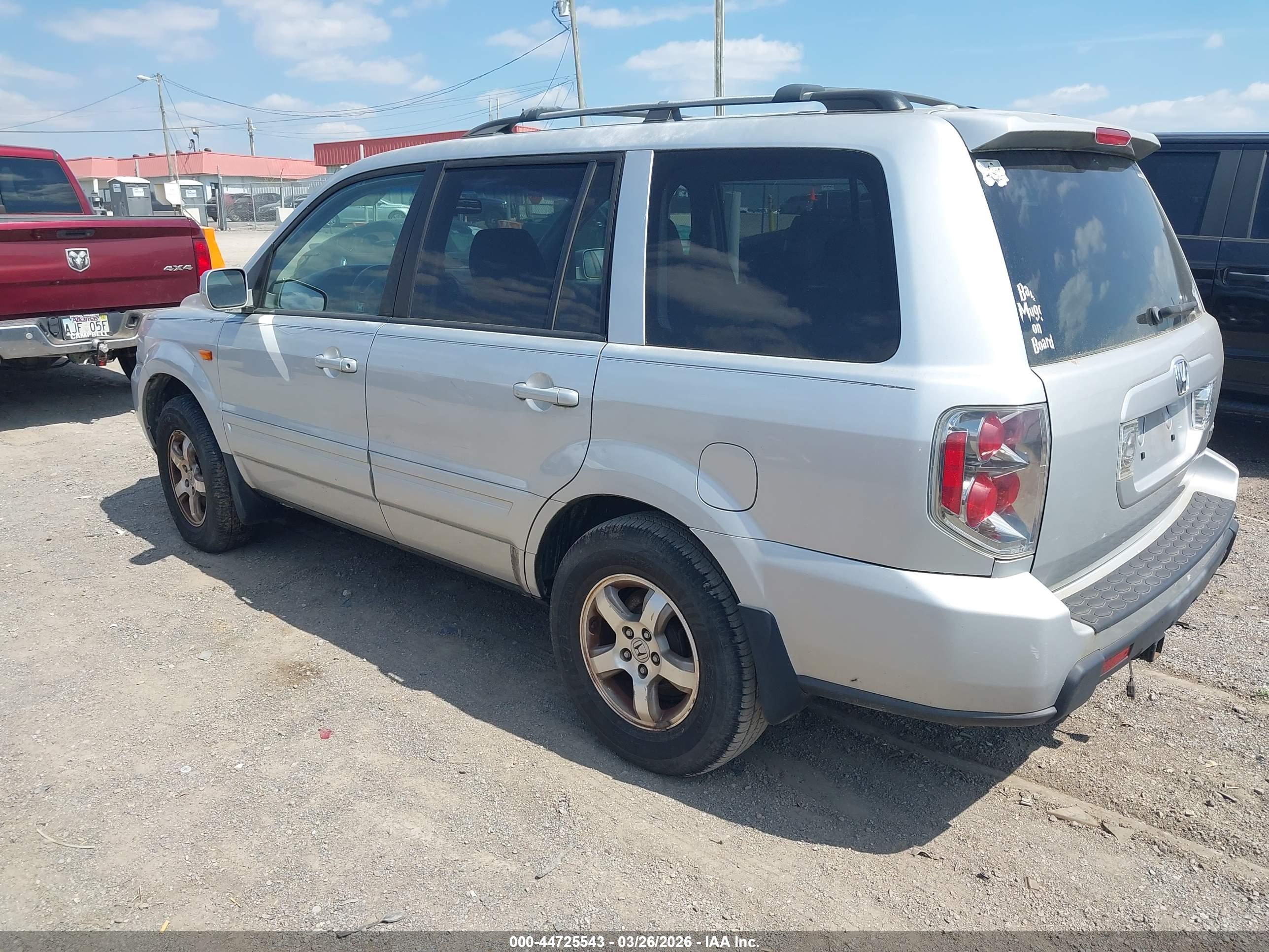 HONDA PILOT image 3